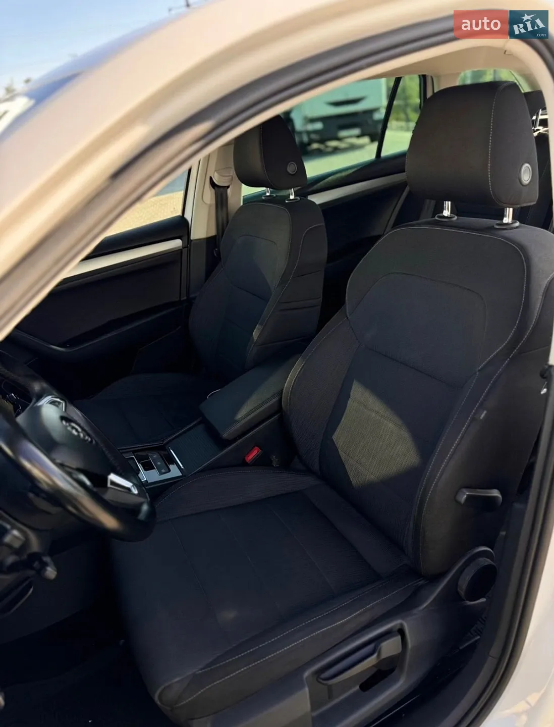 2019 Skoda Superb - мініатюра 8