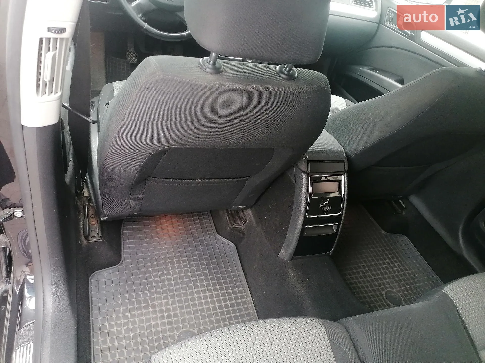 2011 Skoda Superb - мініатюра 37