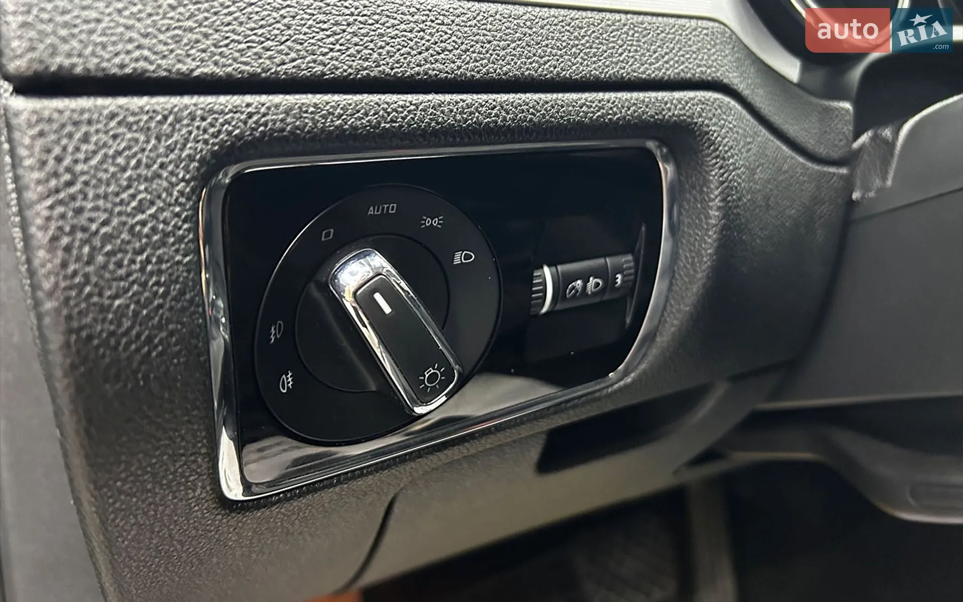 2011 Skoda Superb - мініатюра 14
