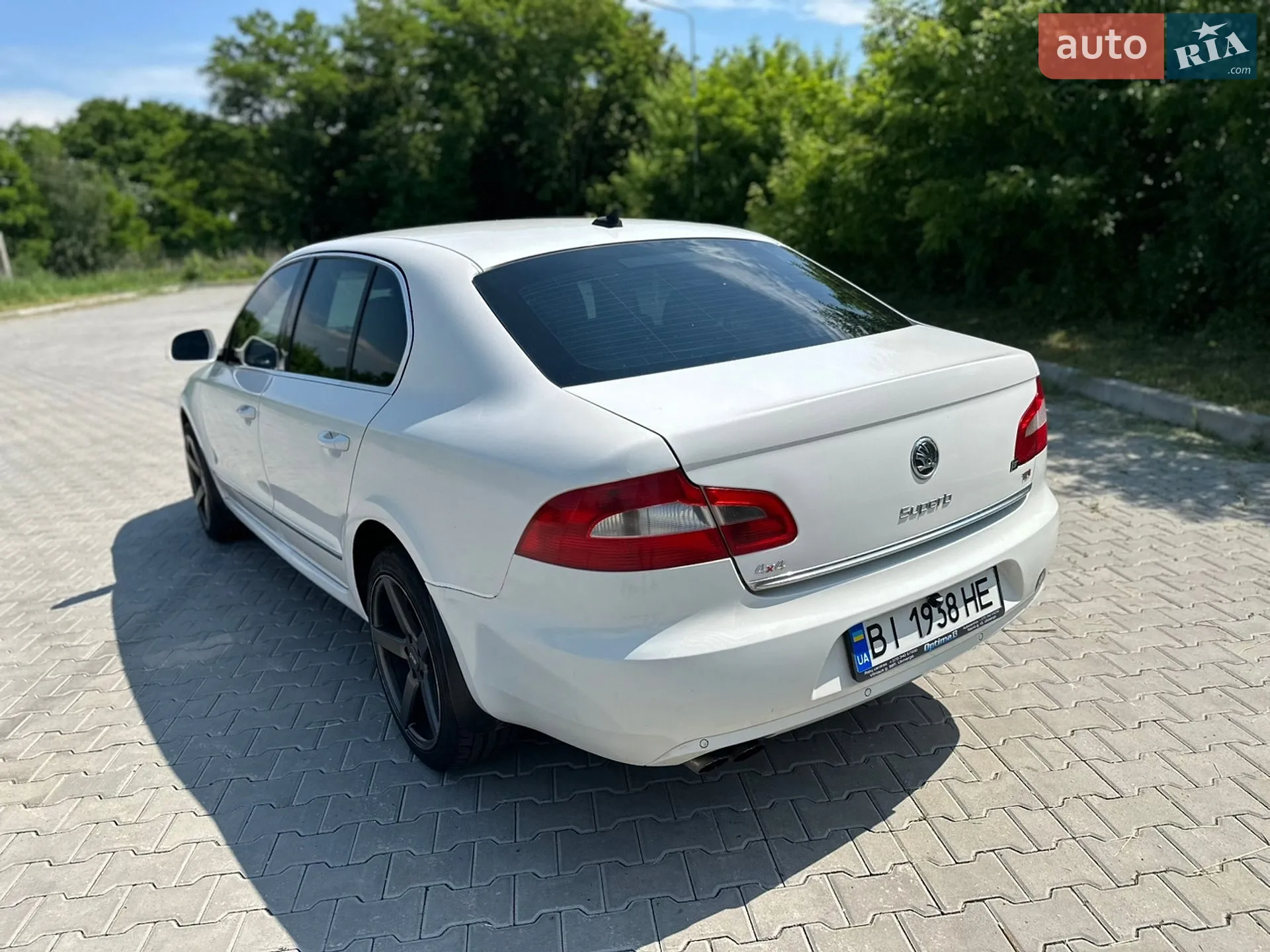 Skoda Superb 2010 VIN TMBCF73T9A9031691 фото оголошення 17 з 26