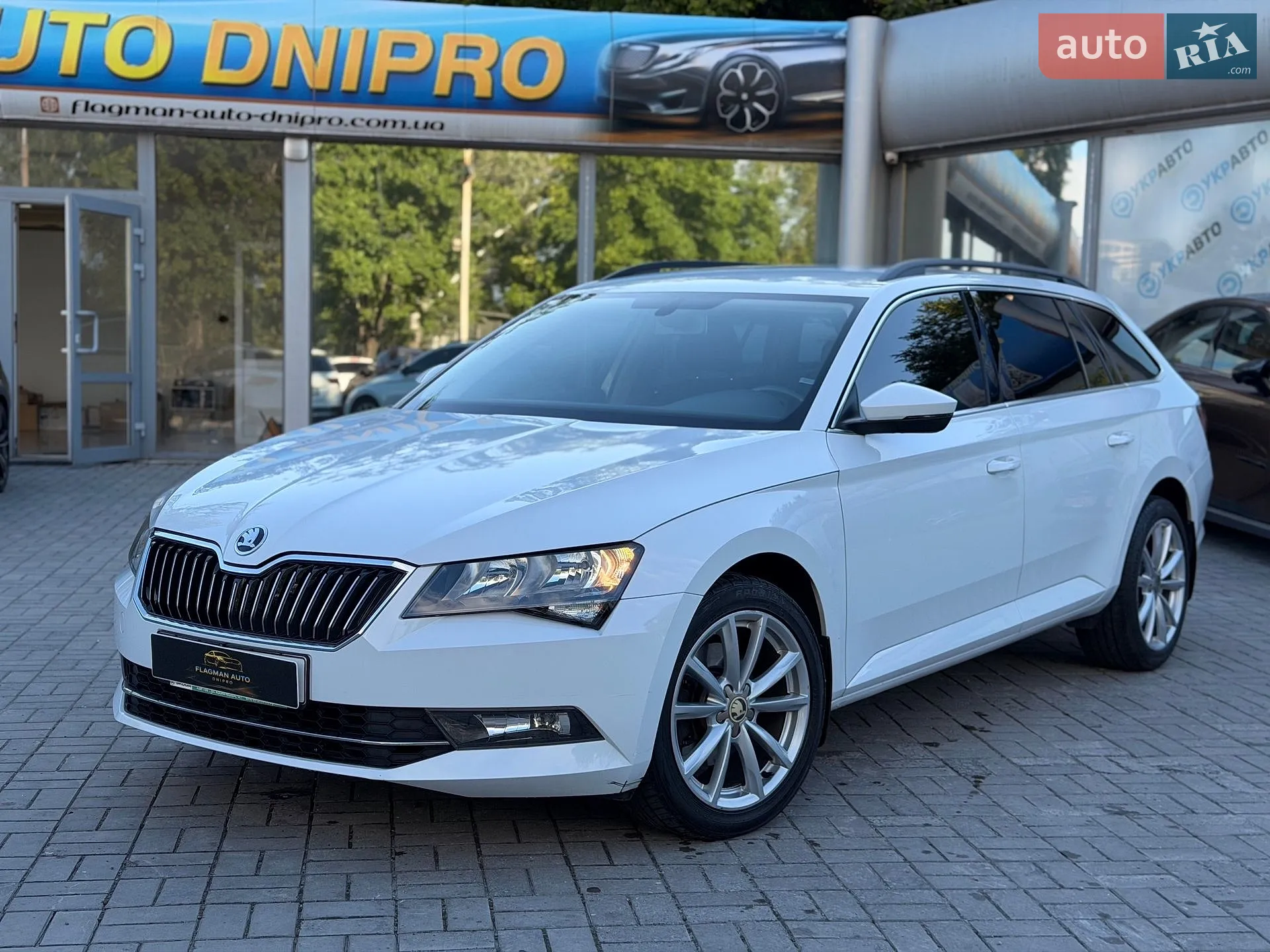 2016 Skoda Superb - мініатюра 3
