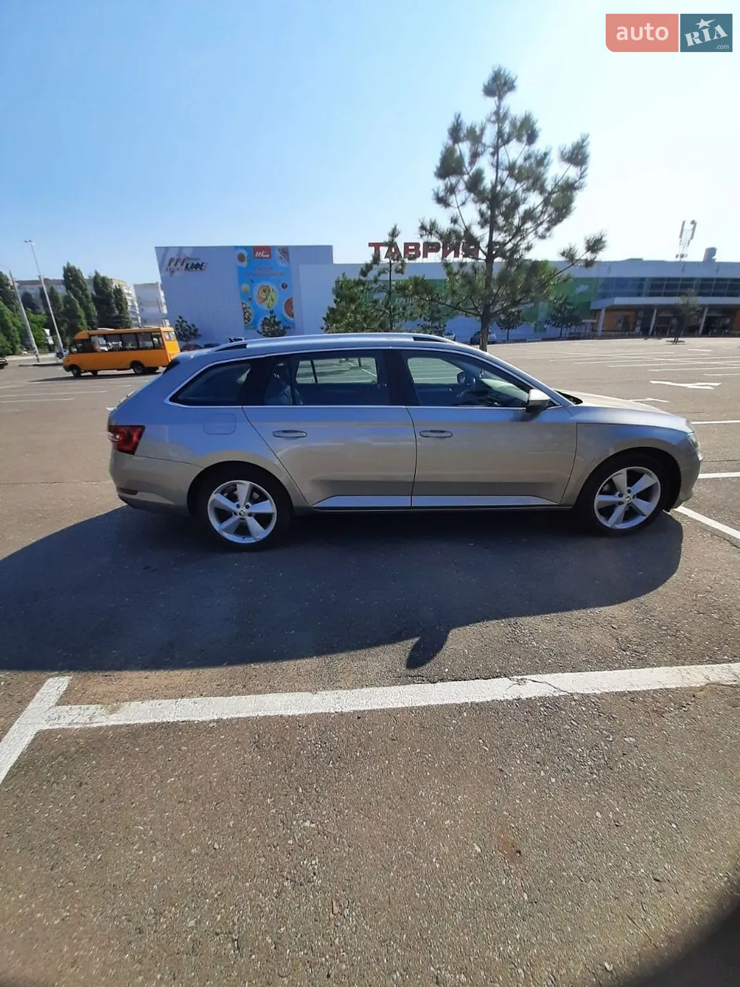 2015 Skoda Superb - мініатюра 5