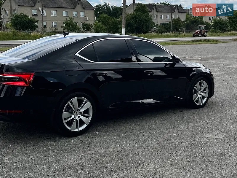 Skoda Superb 2022 VIN TMBAH7NP7N7010406 фото оголошення 7 з 78