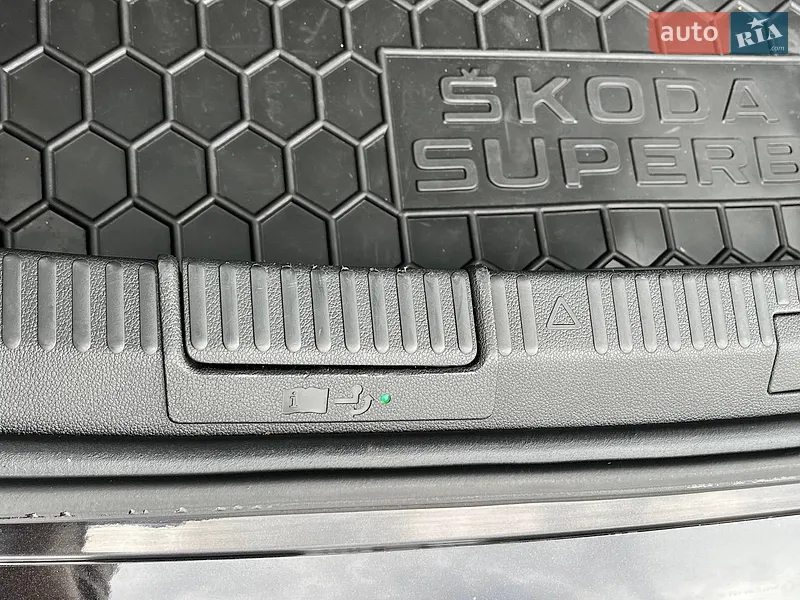 Skoda Superb 2022 VIN TMBAH7NP7N7010406 фото оголошення 28 з 78