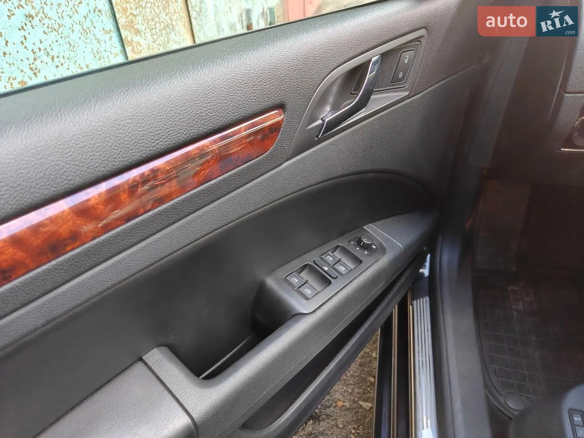 2010 Skoda Superb - мініатюра 91