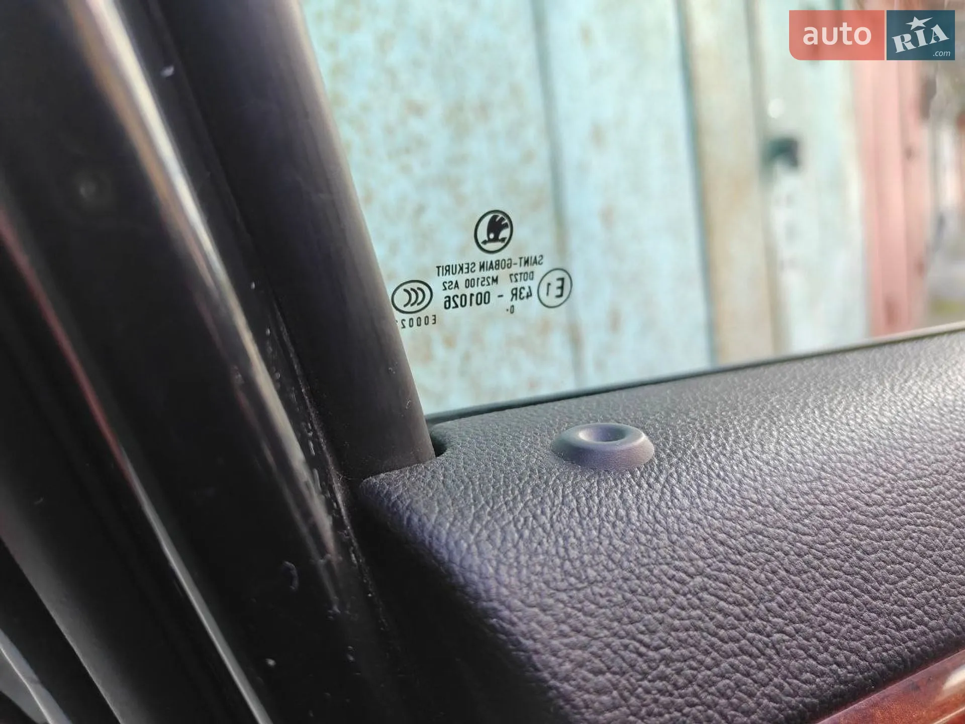 2010 Skoda Superb - мініатюра 101