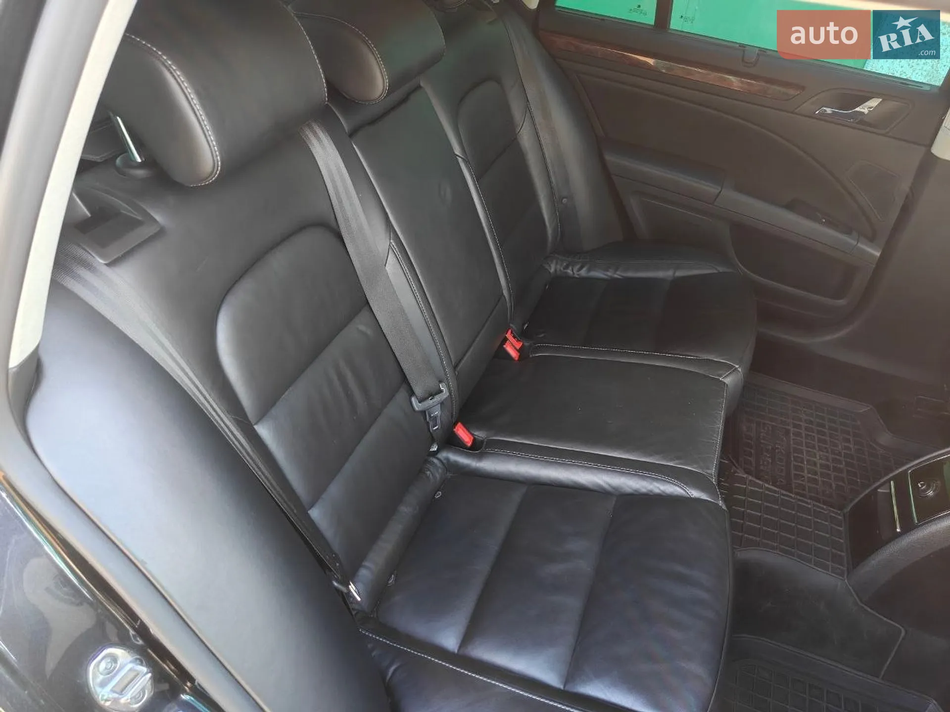2010 Skoda Superb - мініатюра 80
