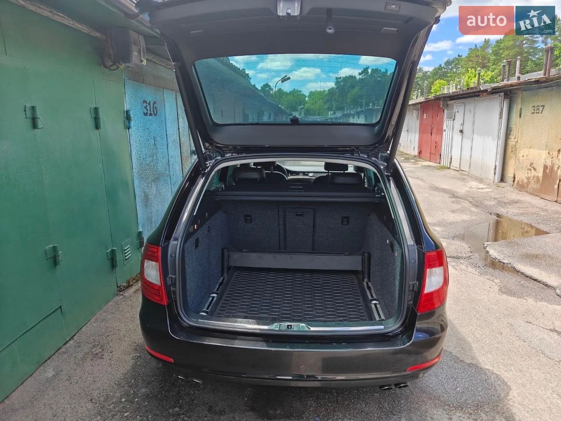 2010 Skoda Superb - мініатюра 107