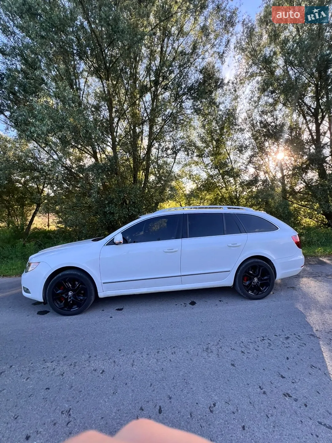 2010 Skoda Superb - мініатюра 8