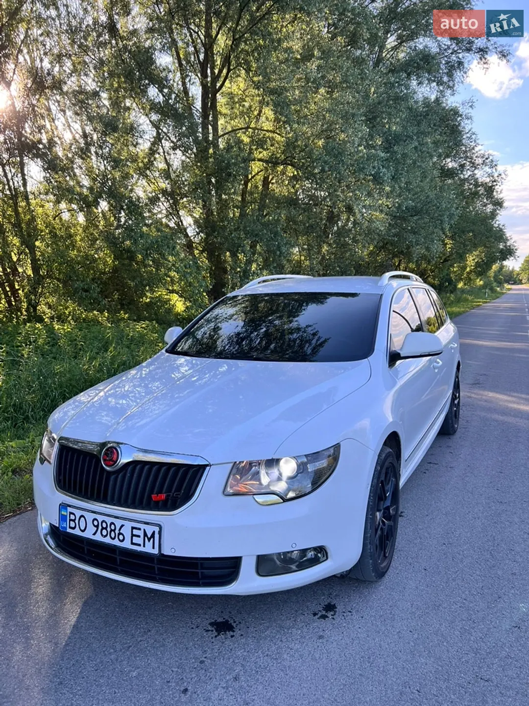 2010 Skoda Superb - мініатюра 6