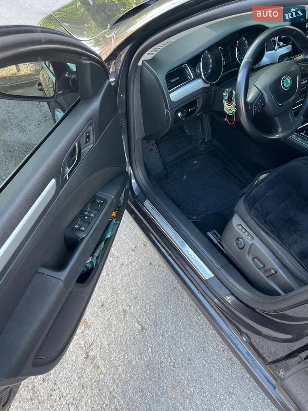 2011 Skoda Superb - мініатюра 11