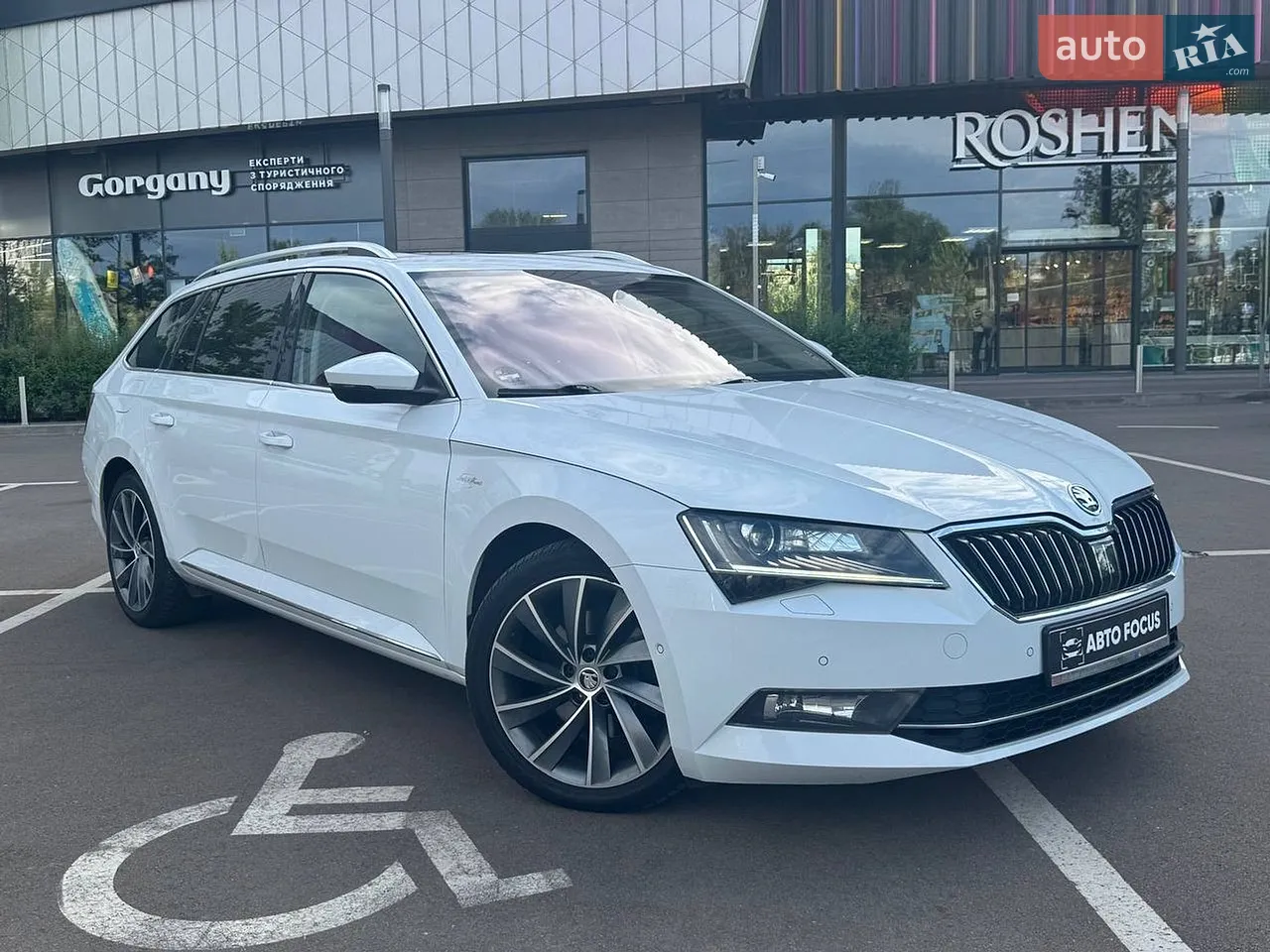 2019 Skoda Superb - мініатюра 35