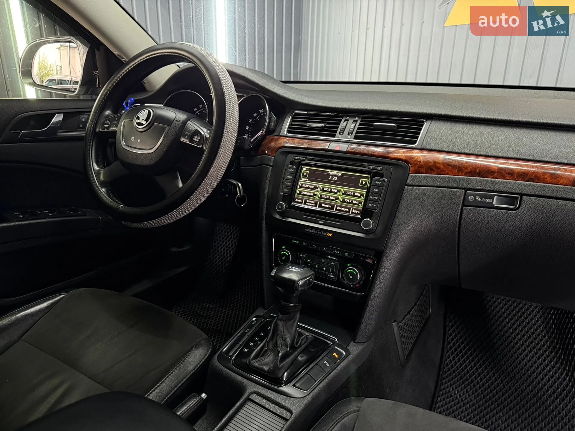 2010 Skoda Superb - мініатюра 33