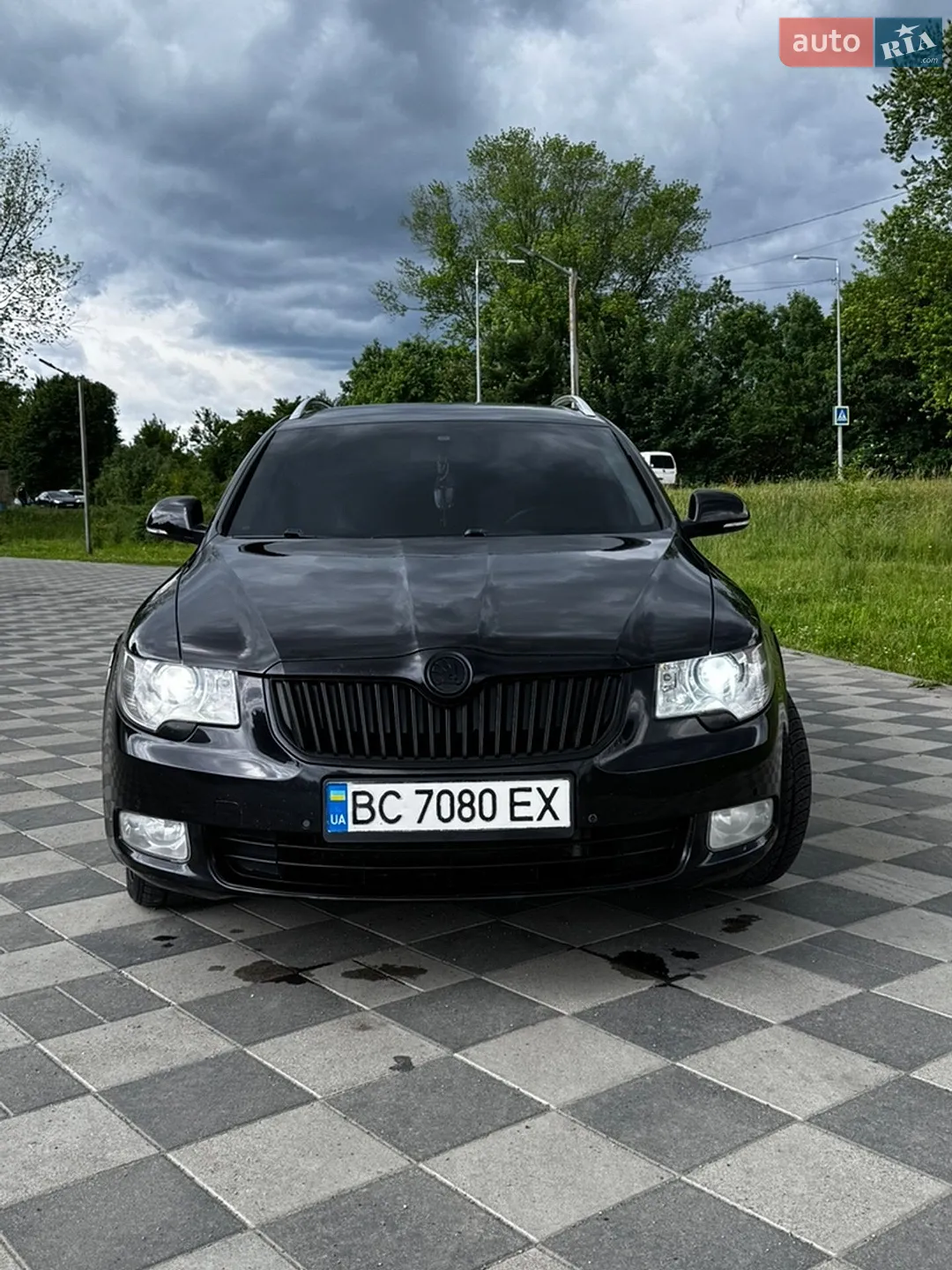 2010 Skoda Superb - мініатюра 4