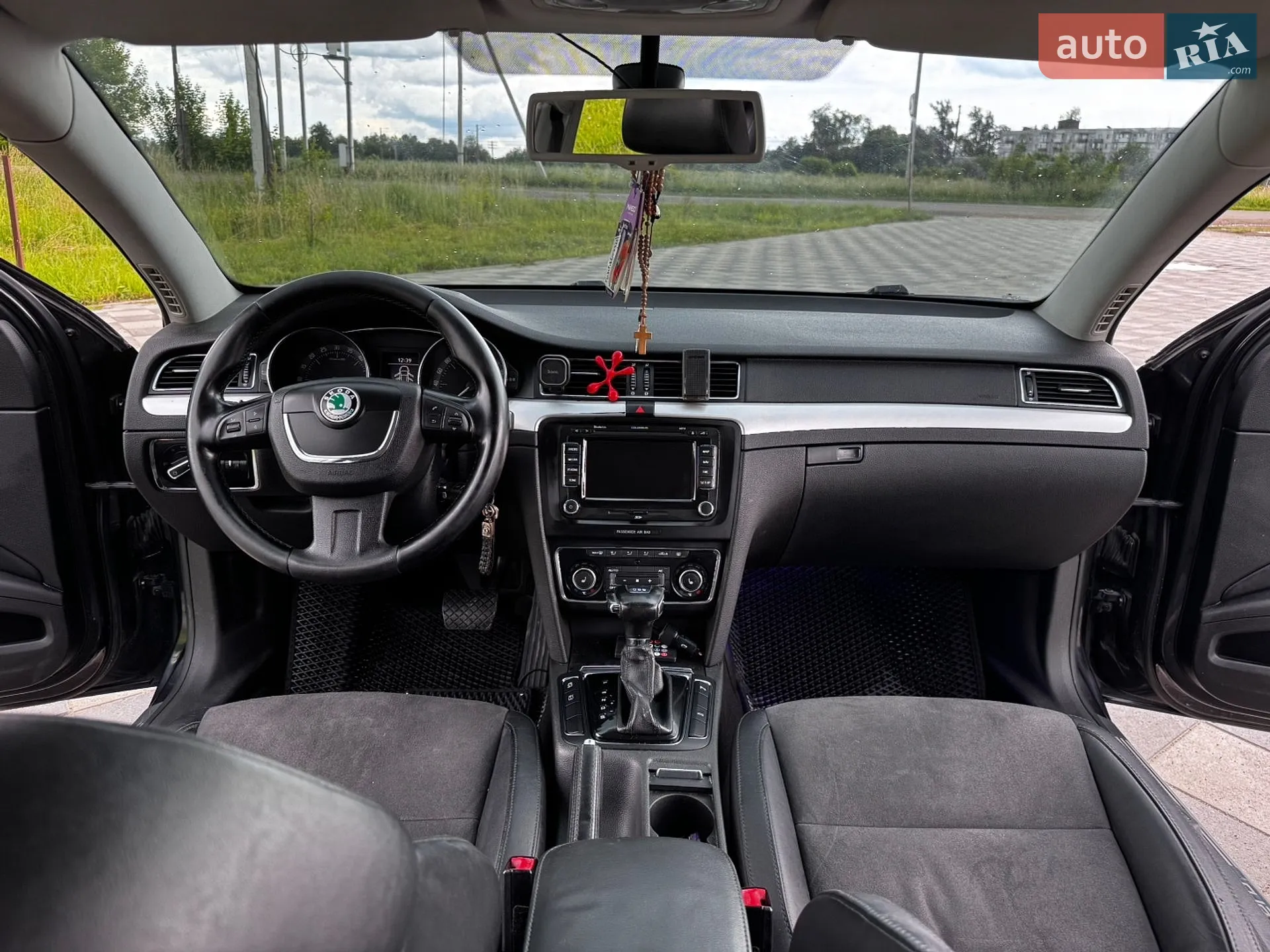 2010 Skoda Superb - мініатюра 28