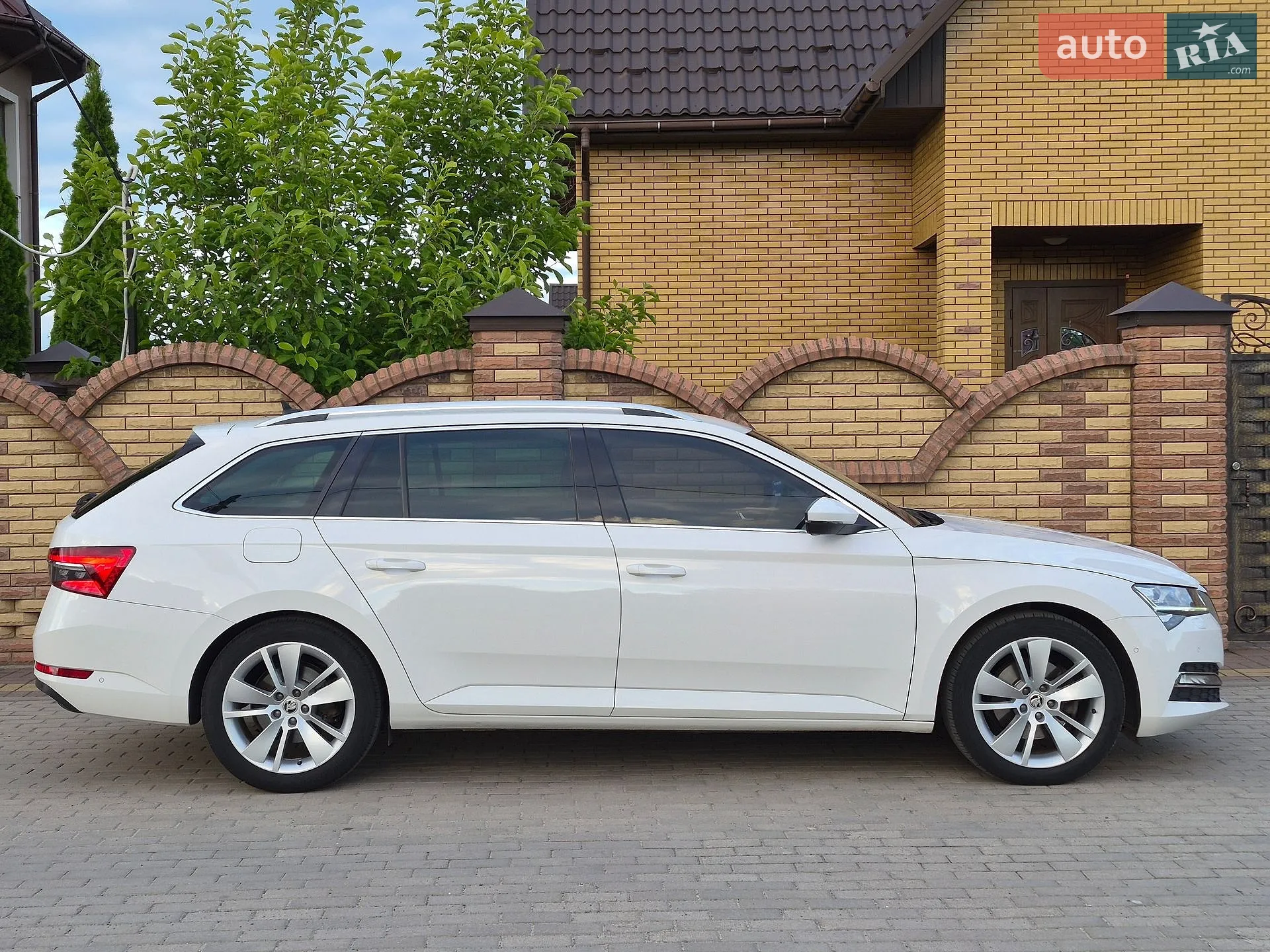 2020 Skoda Superb - мініатюра 9