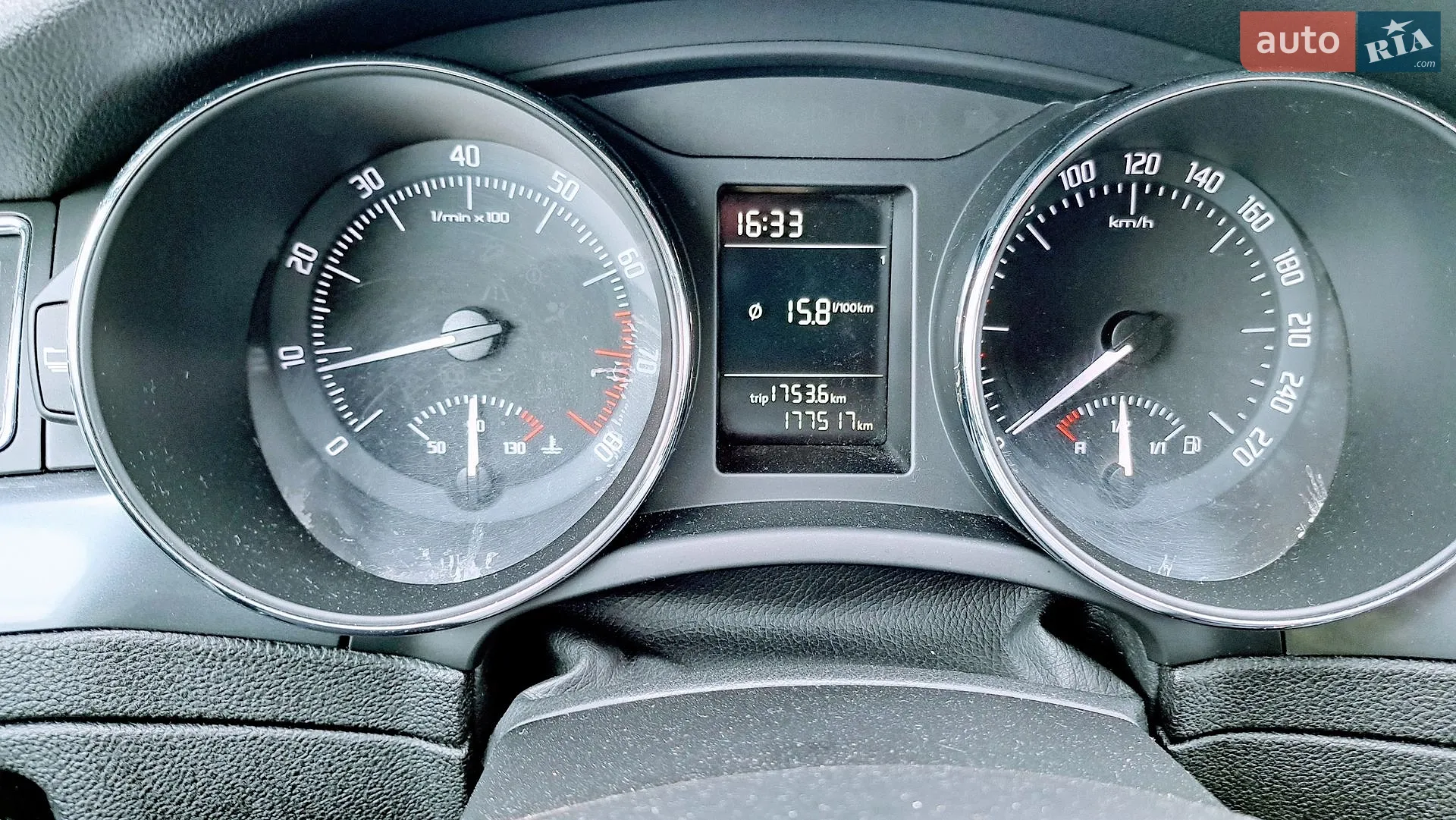 2010 Skoda Superb - мініатюра 20
