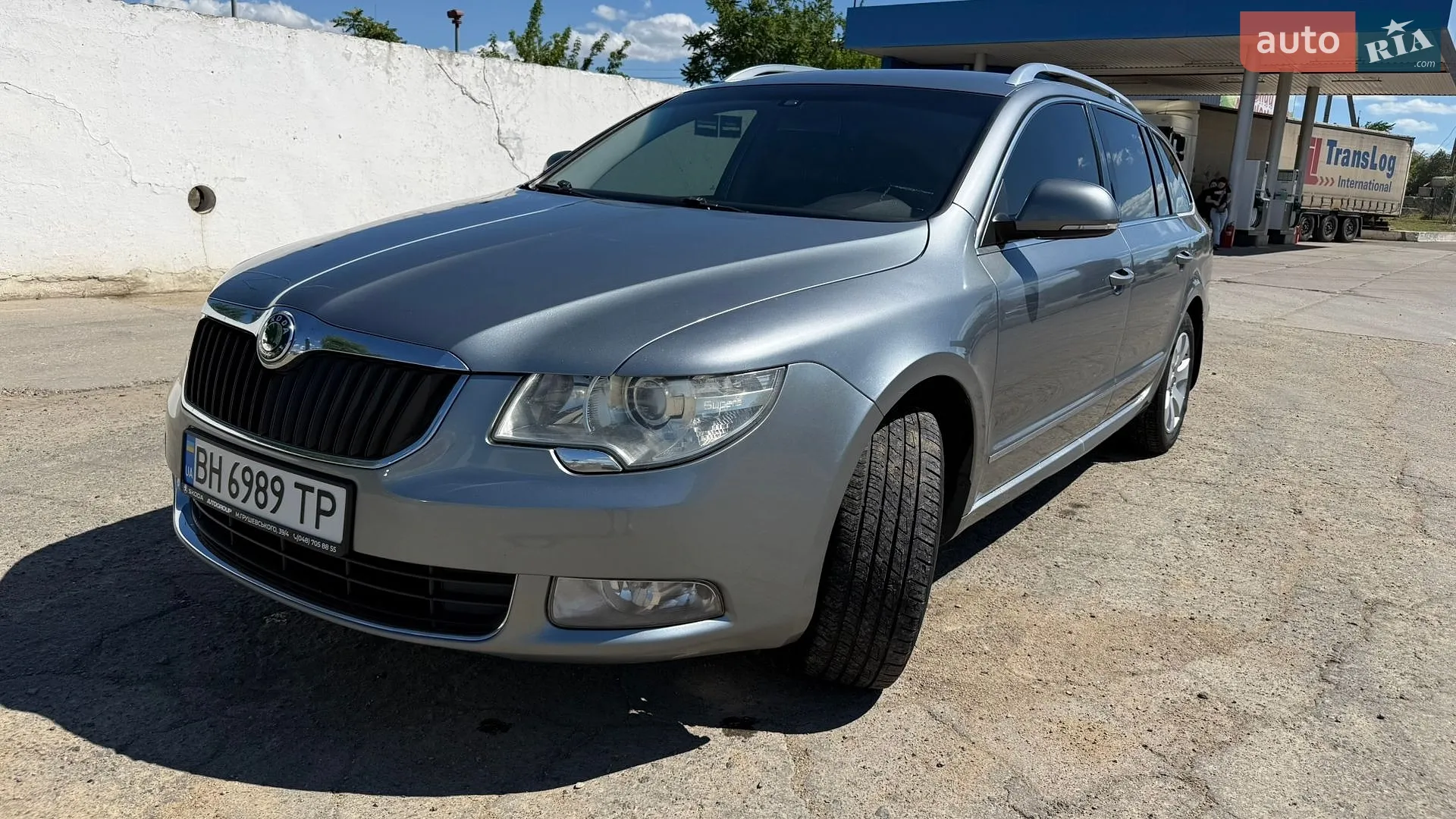 2010 Skoda Superb - мініатюра 4