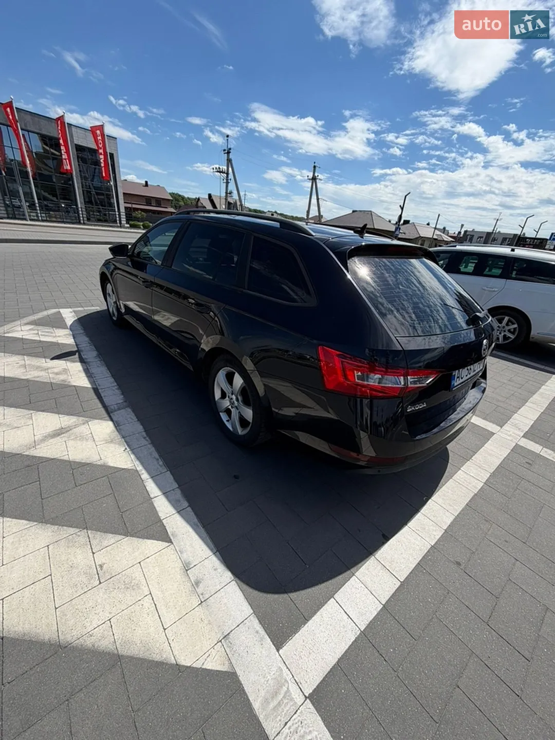 2016 Skoda Superb - мініатюра 10