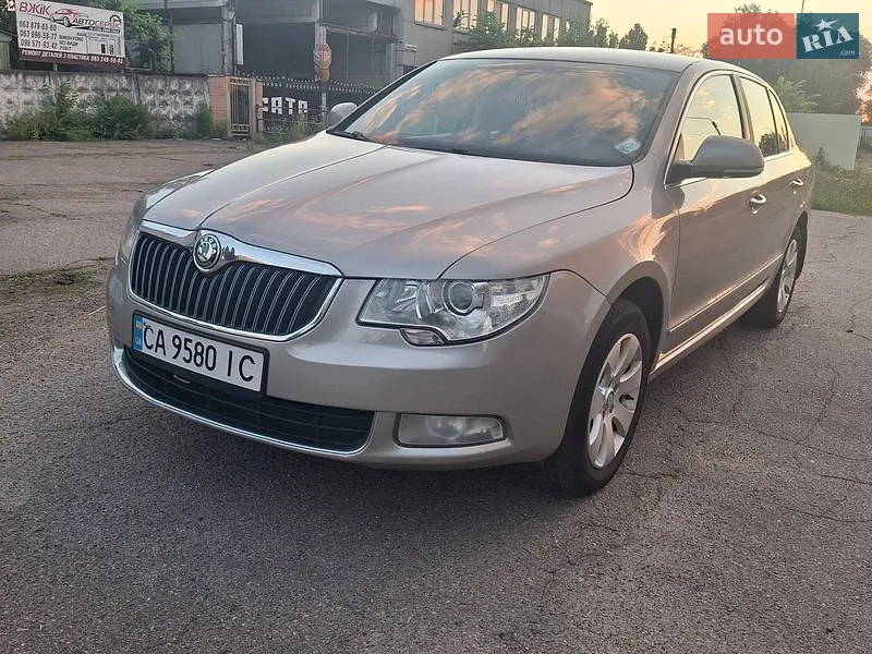 Skoda Superb 2012
