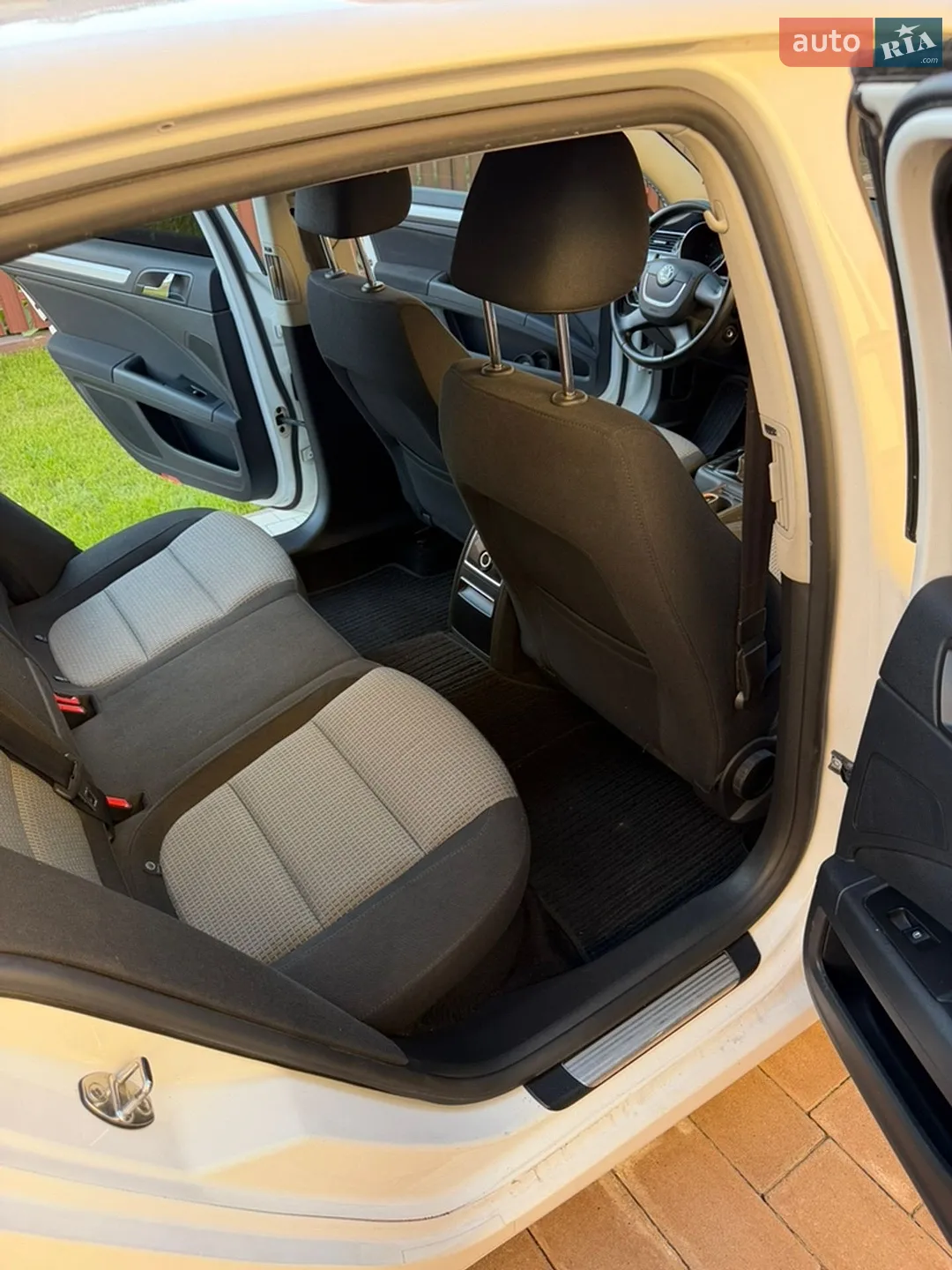 2012 Skoda Superb - мініатюра 21