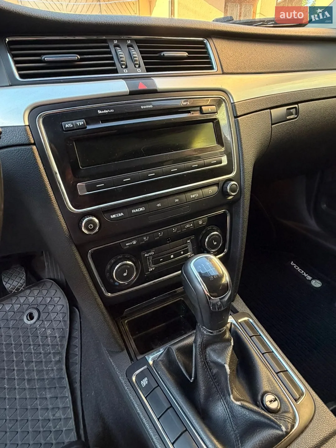 2012 Skoda Superb - мініатюра 32