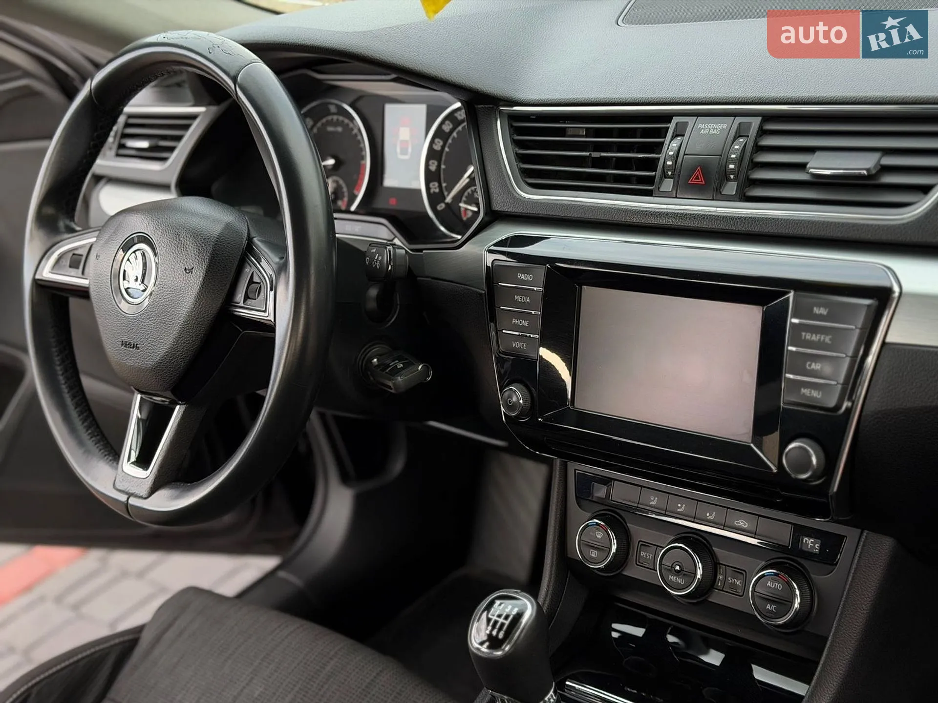 2015 Skoda Superb - мініатюра 15