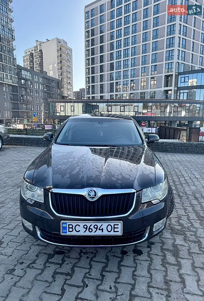 2010 Skoda Superb - мініатюра 23