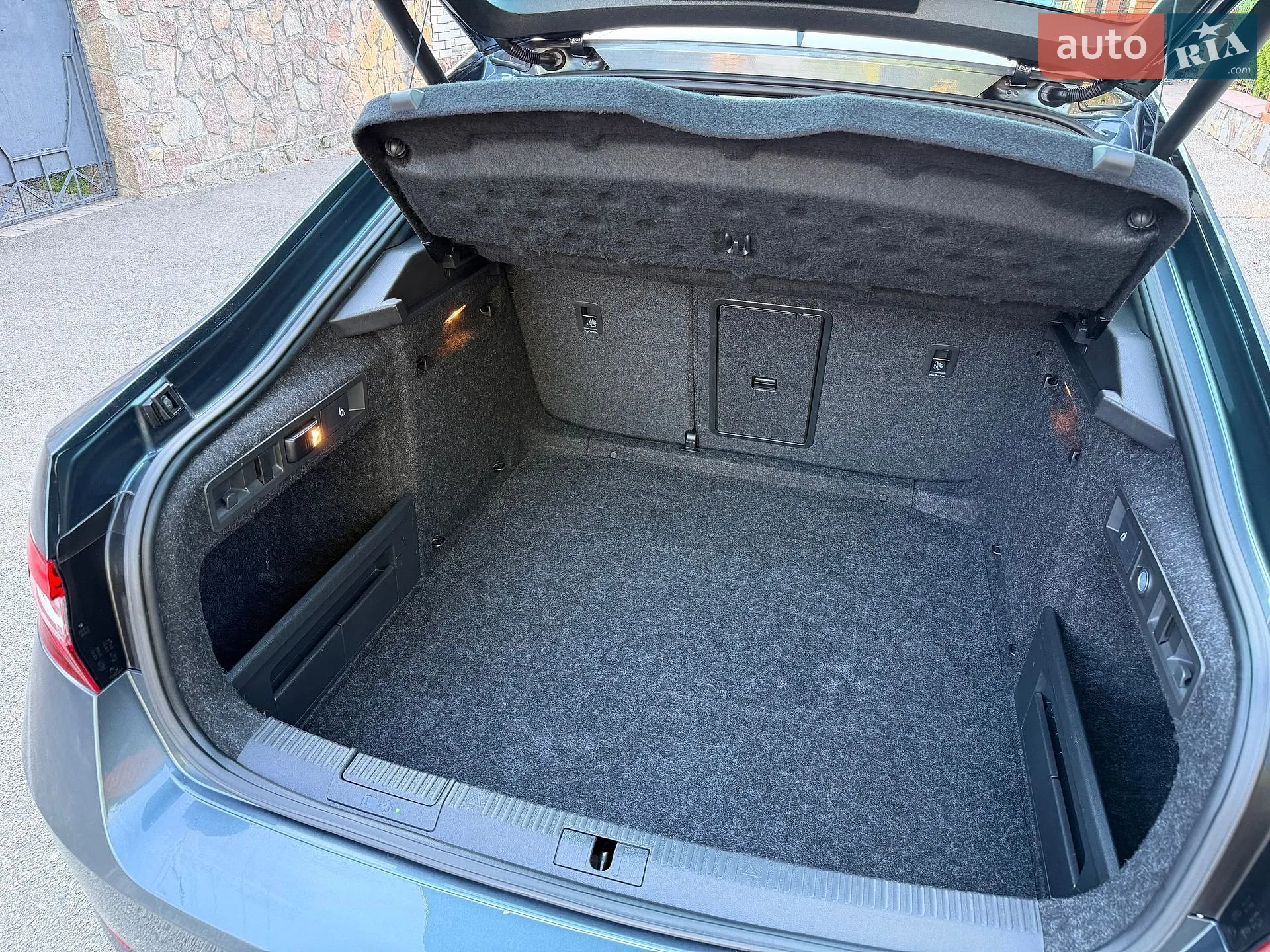 2019 Skoda Superb - мініатюра 14