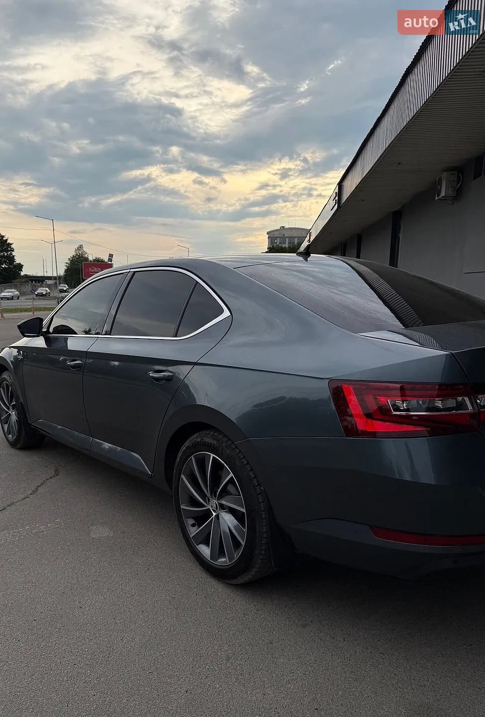 2018 Skoda Superb - мініатюра 3