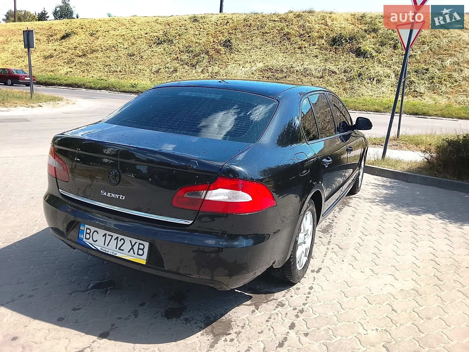 2011 Skoda Superb - мініатюра 9