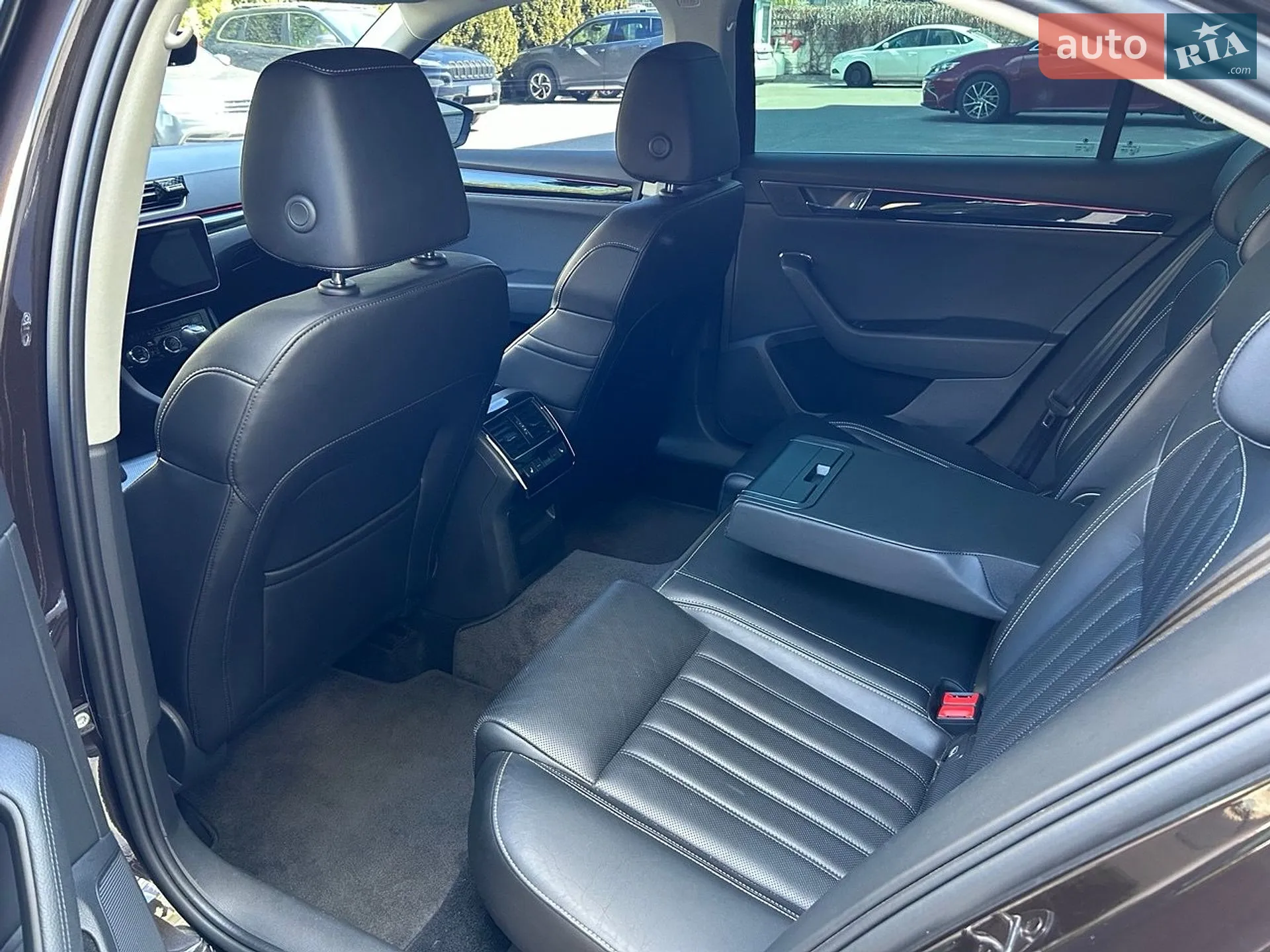 2019 Skoda Superb - мініатюра 11