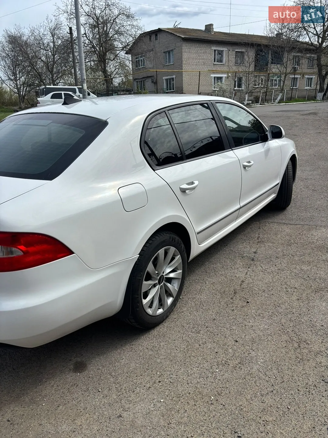2012 Skoda Superb - мініатюра 5