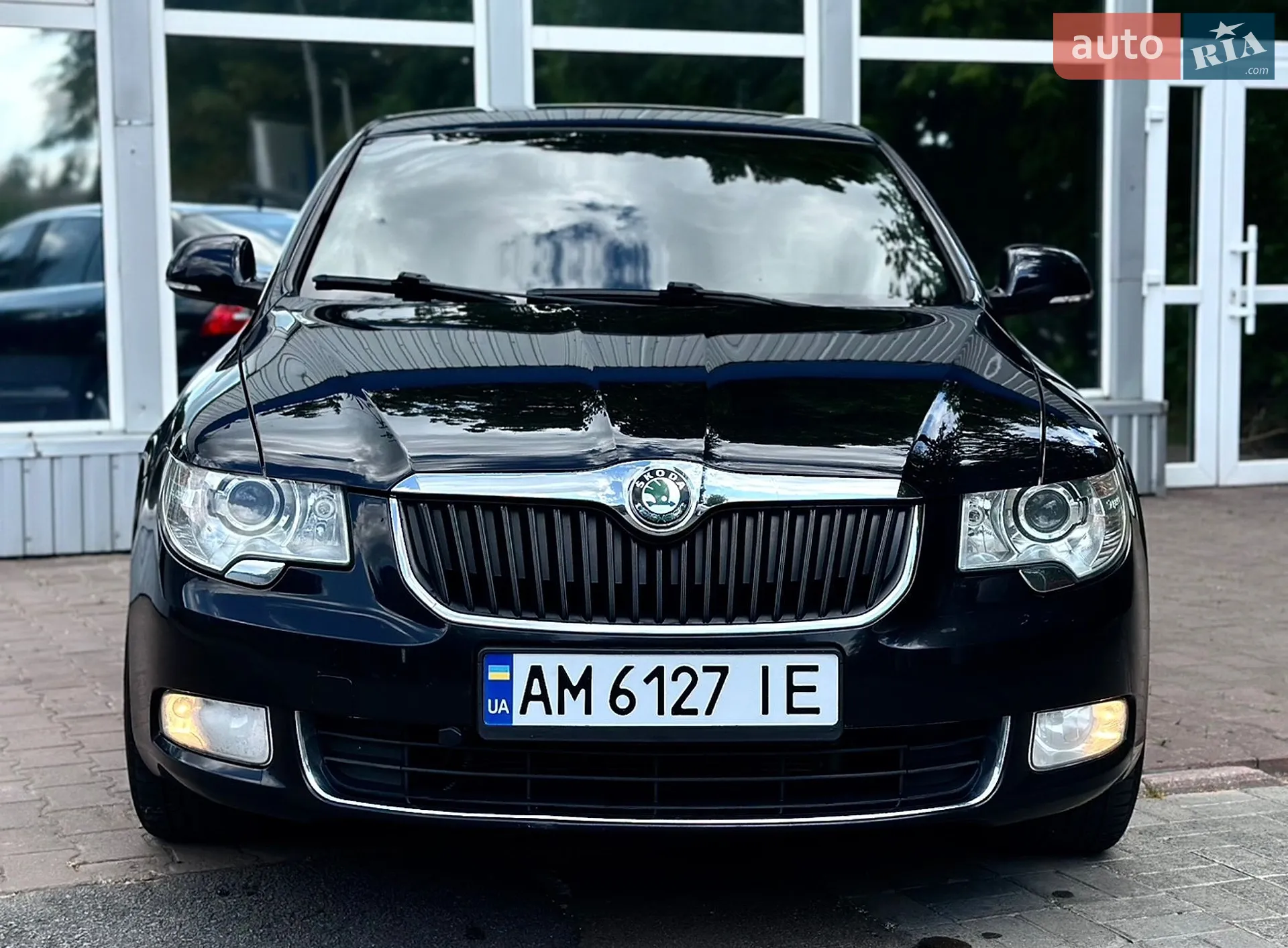 2011 Skoda Superb - мініатюра 2