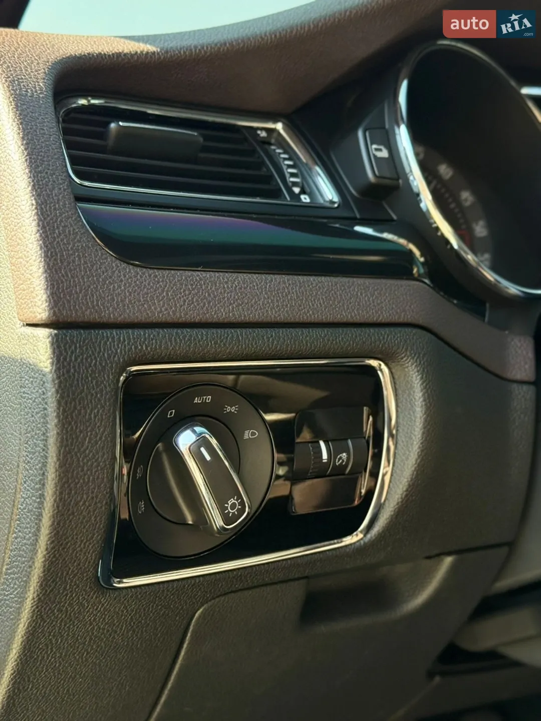 2014 Skoda Superb - мініатюра 19