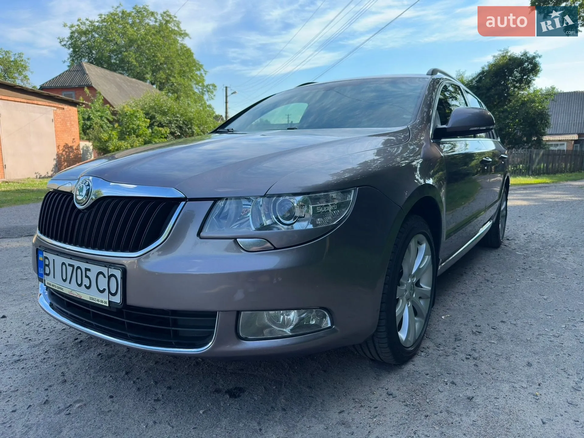 2011 Skoda Superb - мініатюра 10