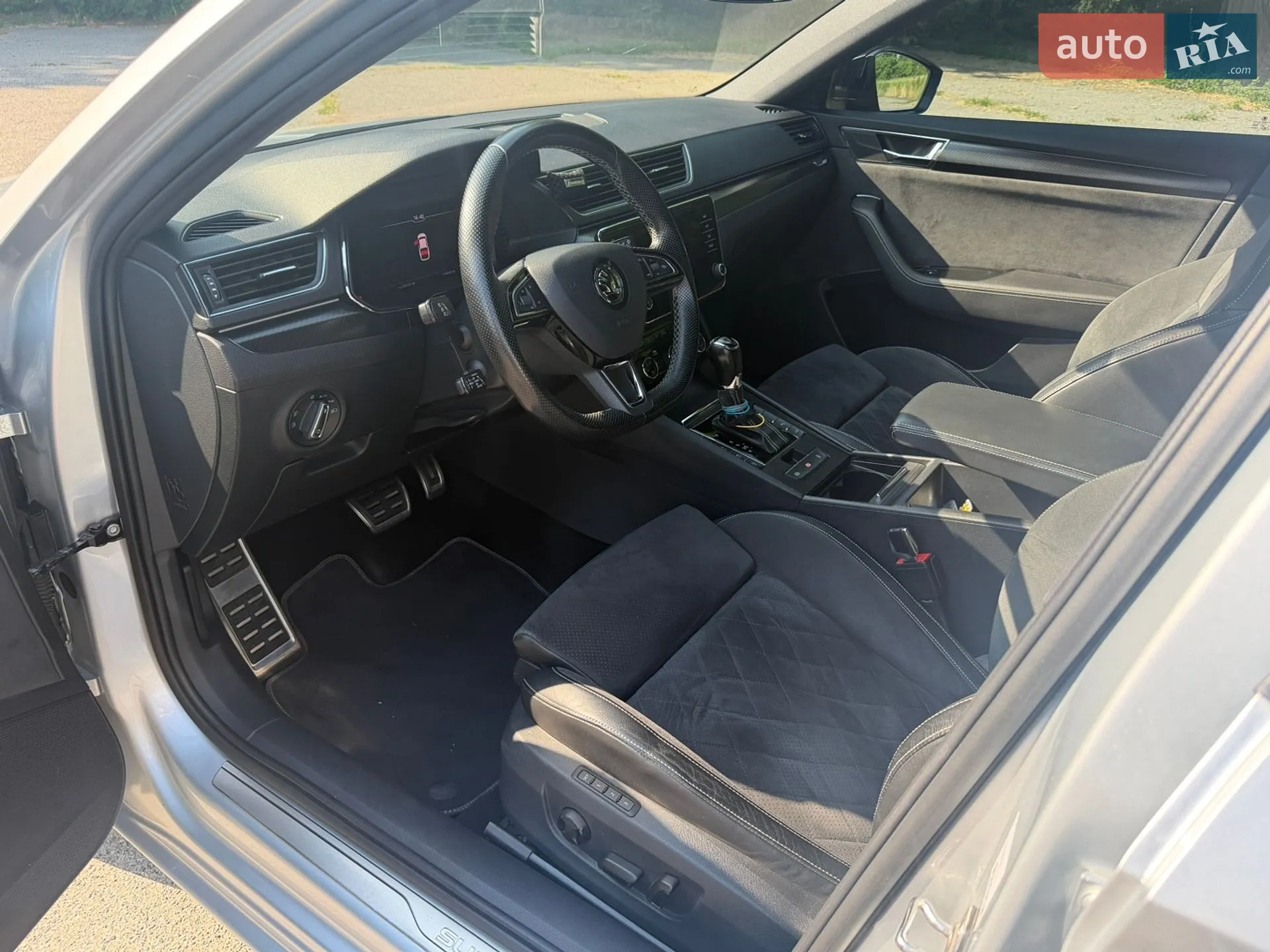 2019 Skoda Superb - мініатюра 10