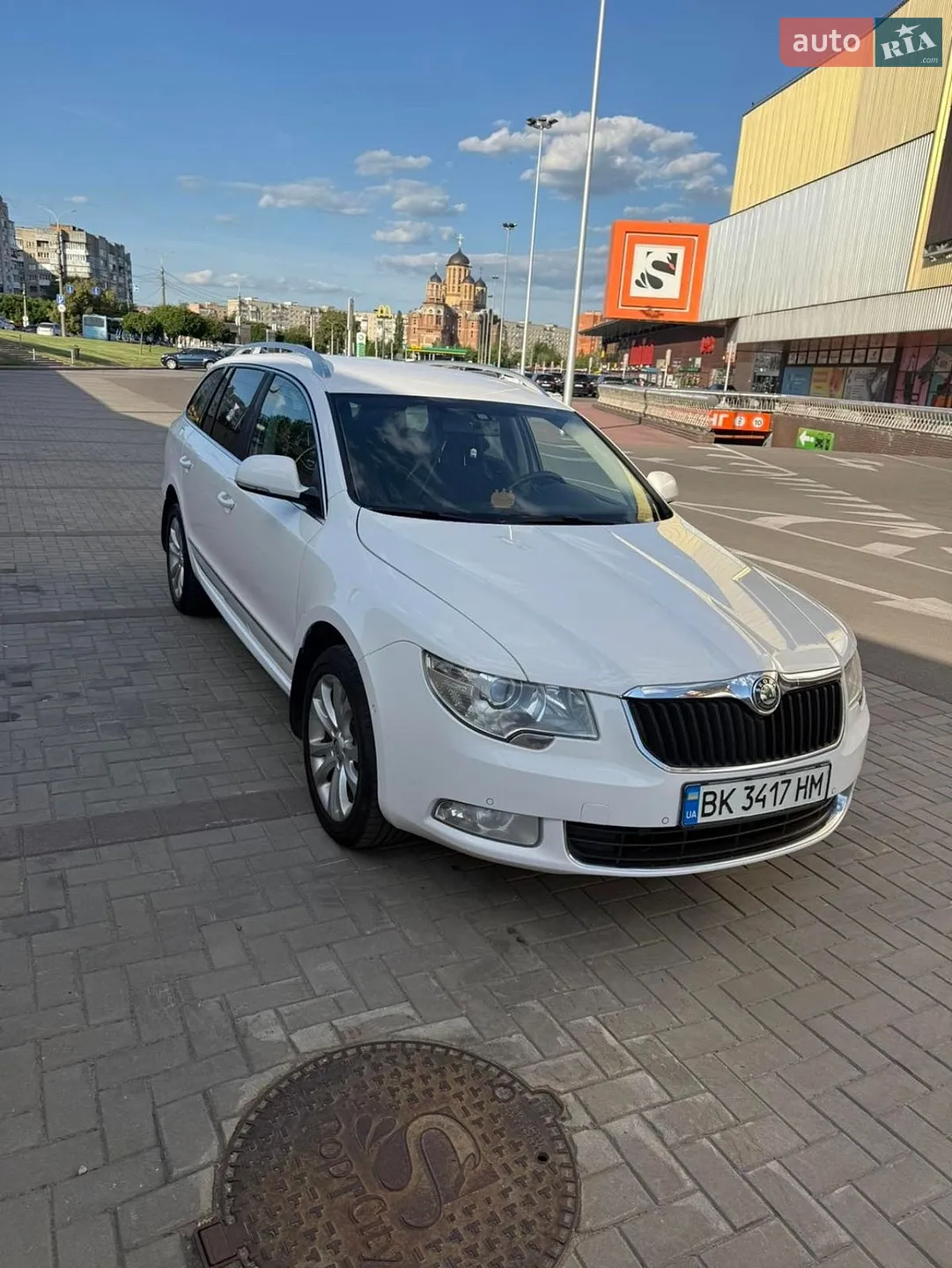 2011 Skoda Superb - мініатюра 3