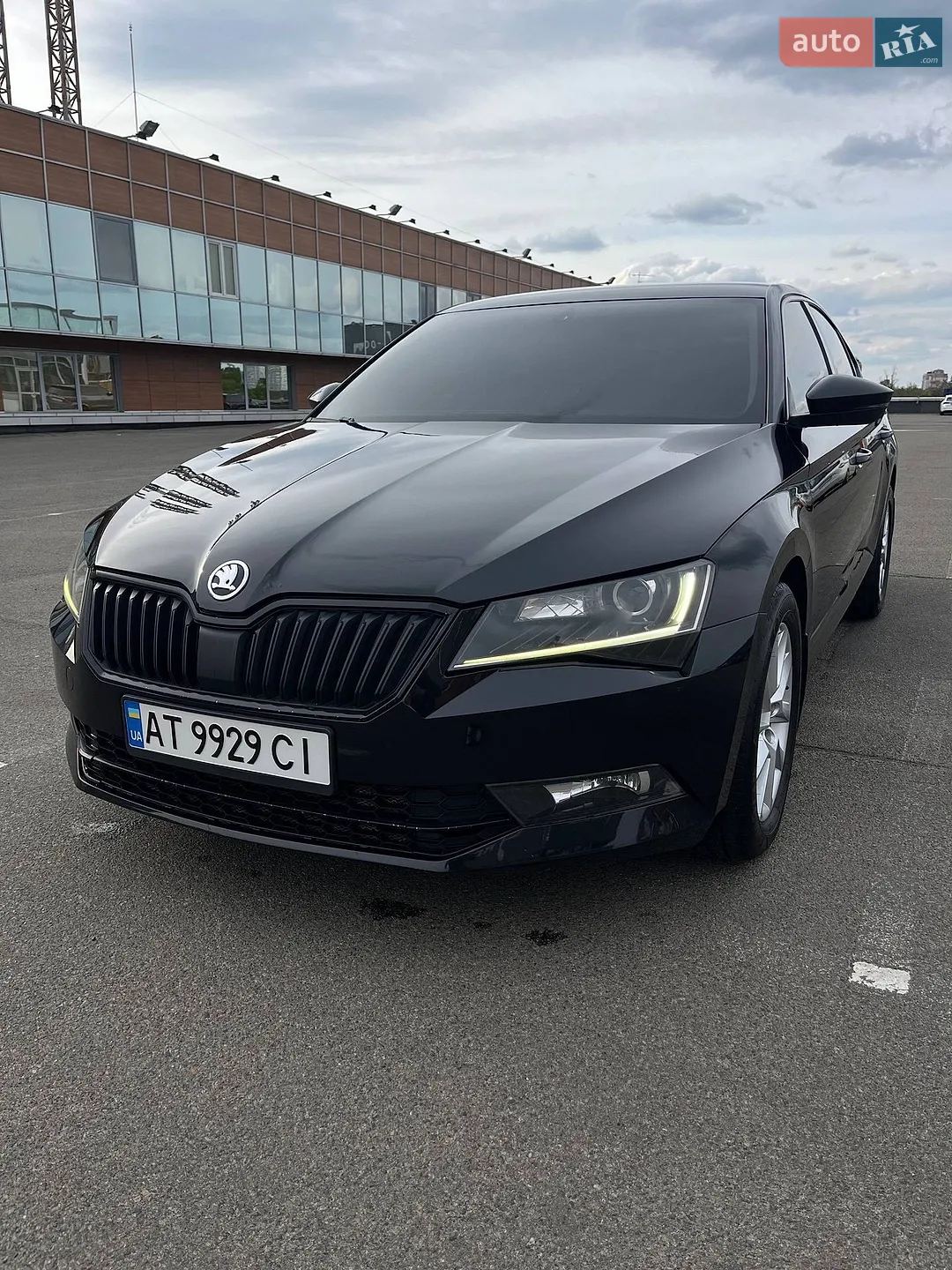 2016 Skoda Superb - мініатюра 10