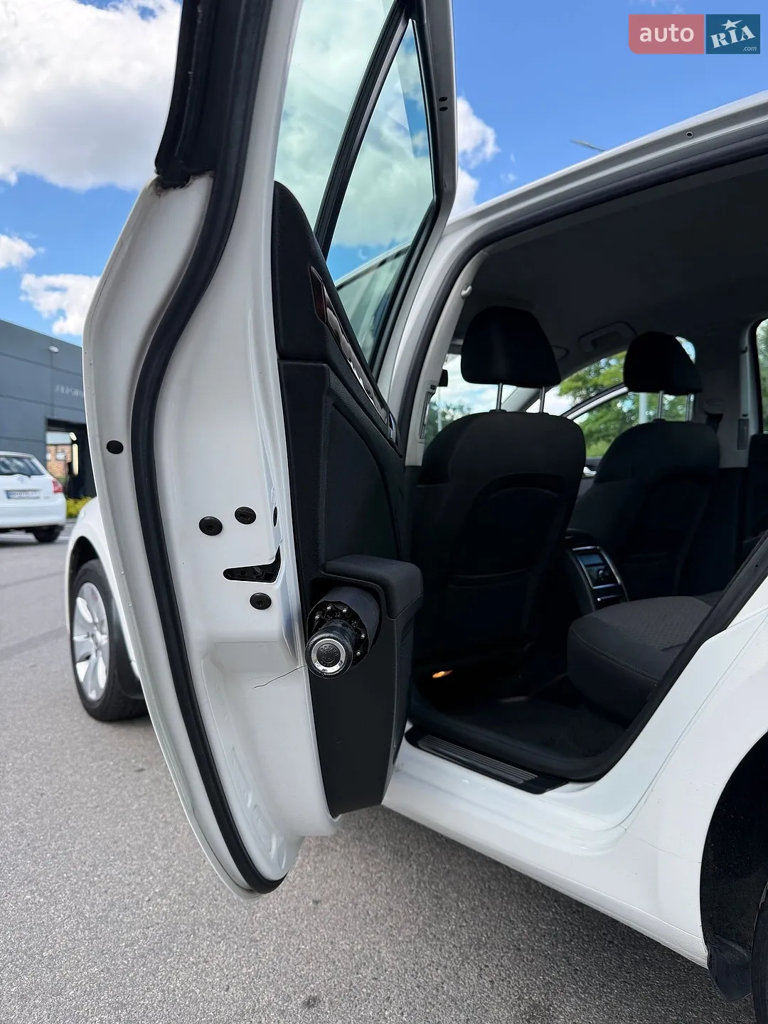 2013 Skoda Superb - мініатюра 19