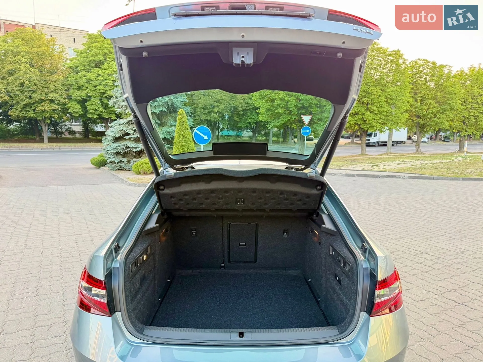 2019 Skoda Superb - мініатюра 88