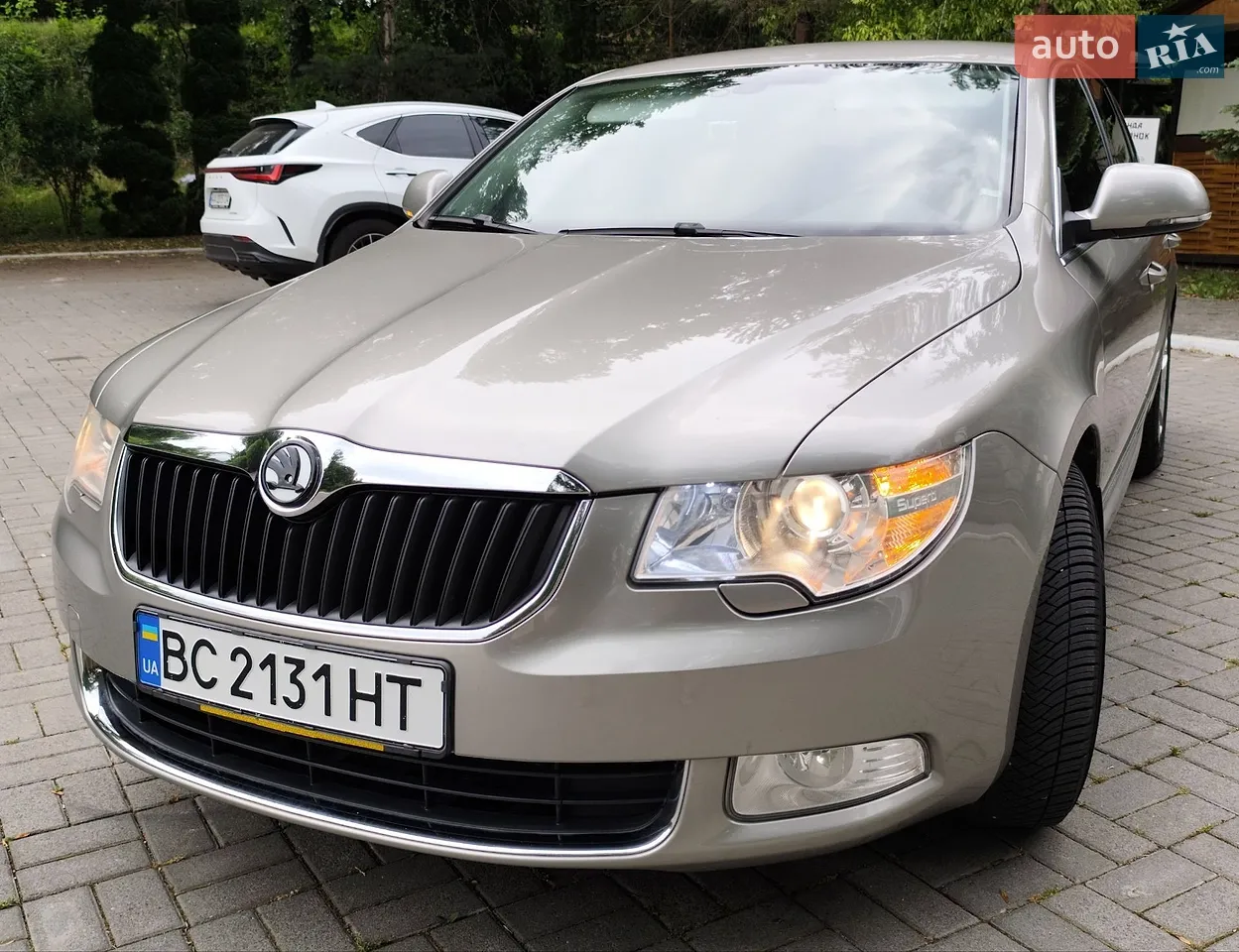 2010 Skoda Superb - мініатюра 28