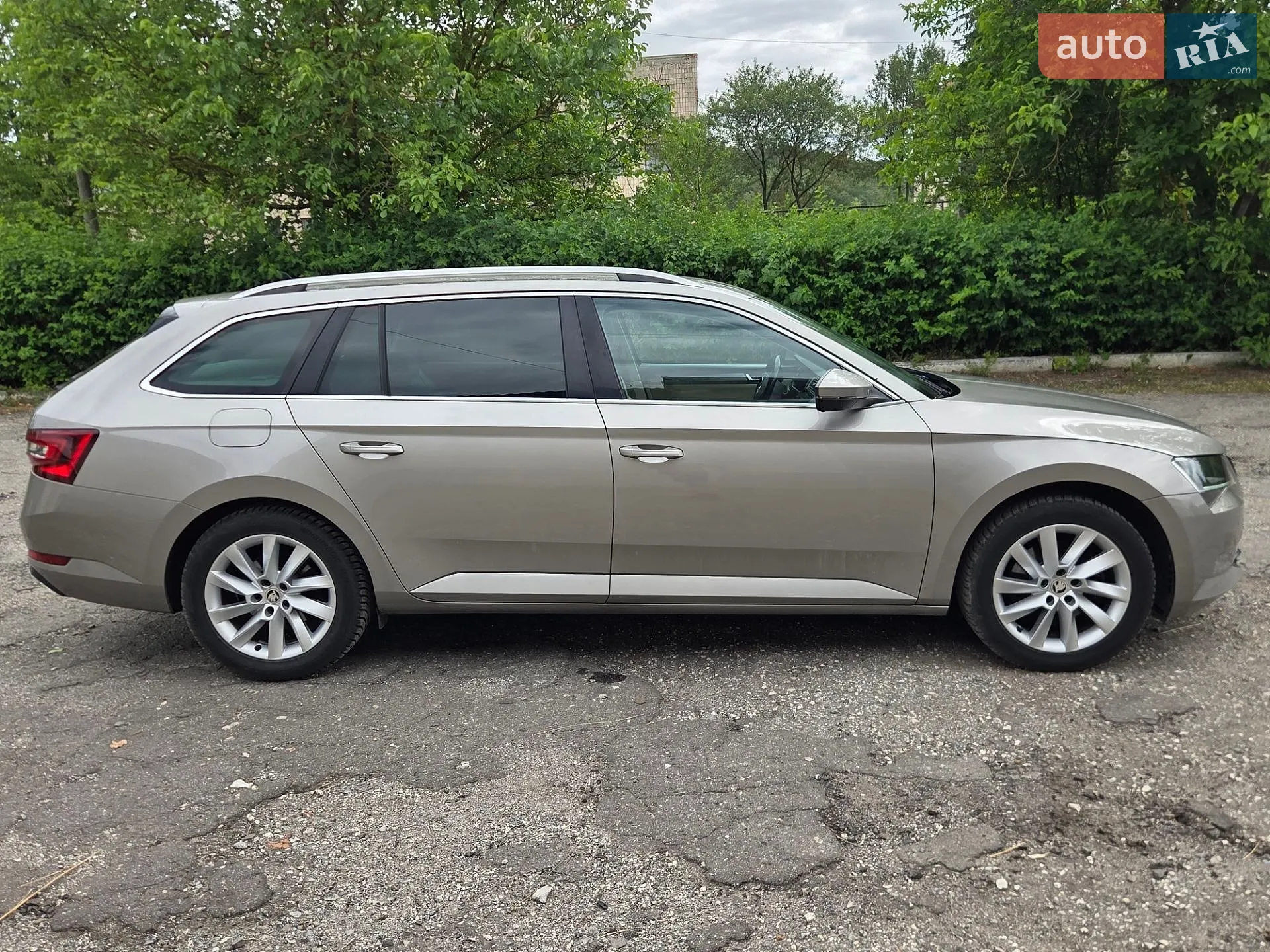 2016 Skoda Superb - мініатюра 10