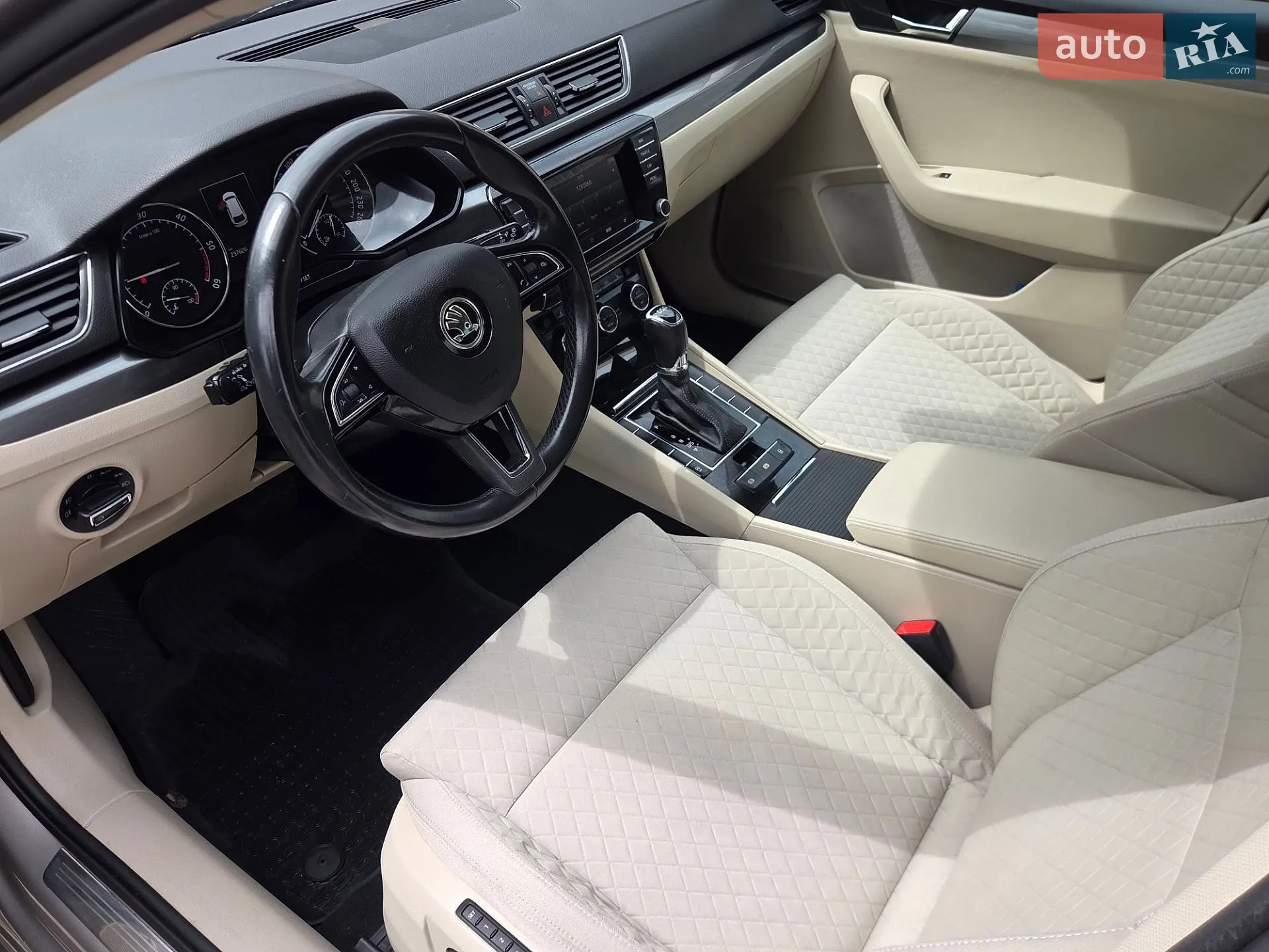 2016 Skoda Superb - мініатюра 40