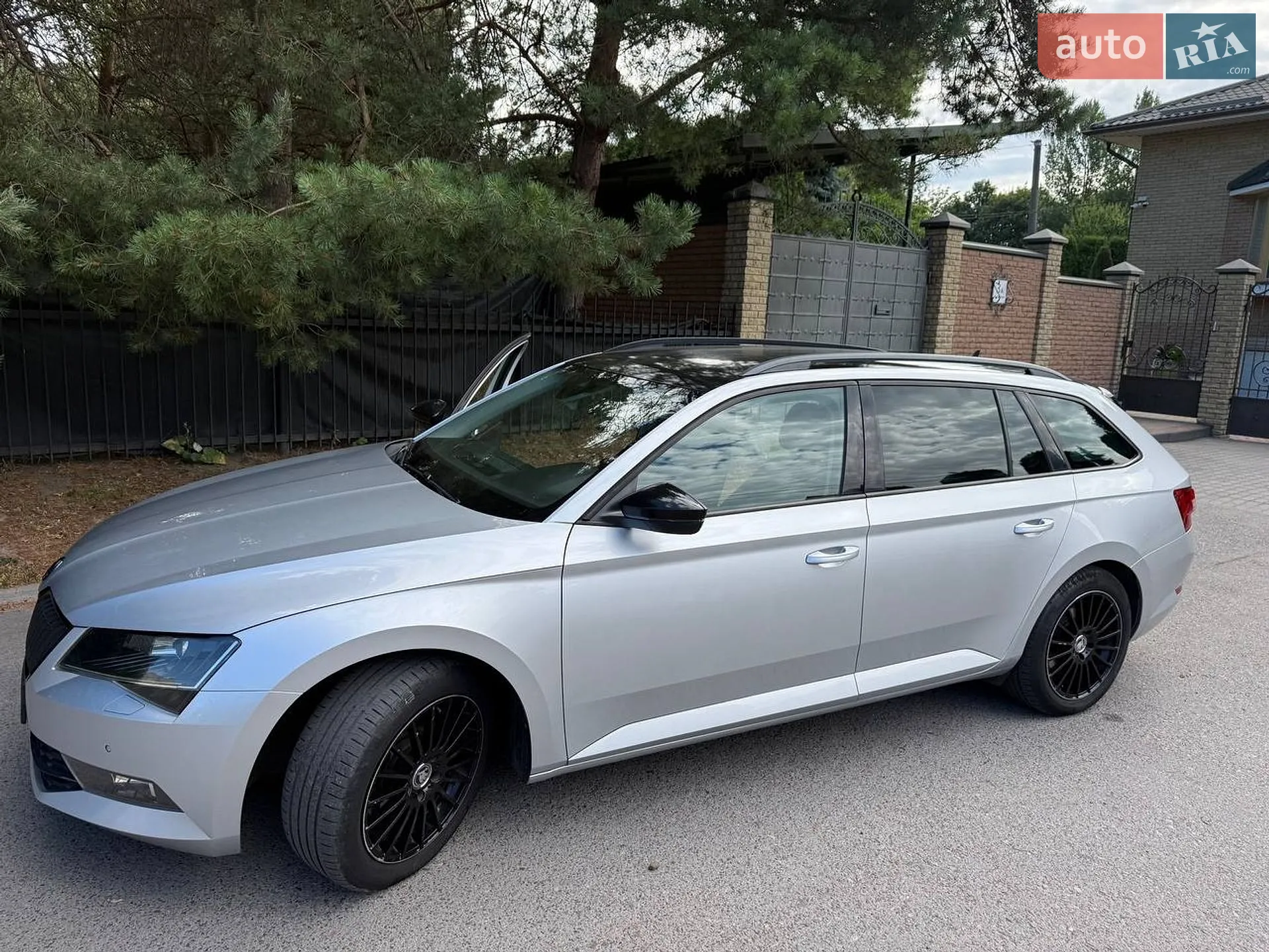 2016 Skoda Superb - мініатюра 4