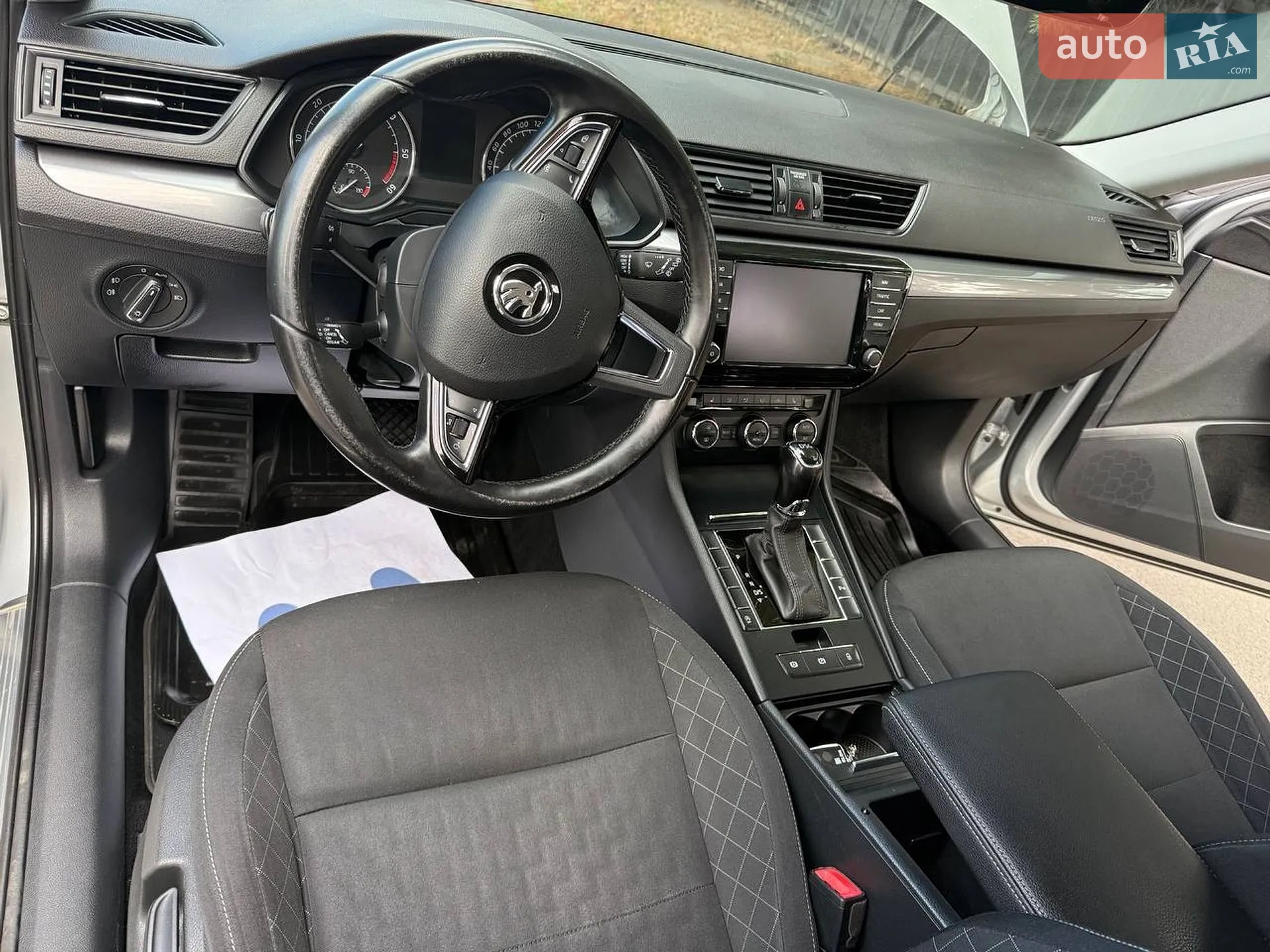 2016 Skoda Superb - мініатюра 18
