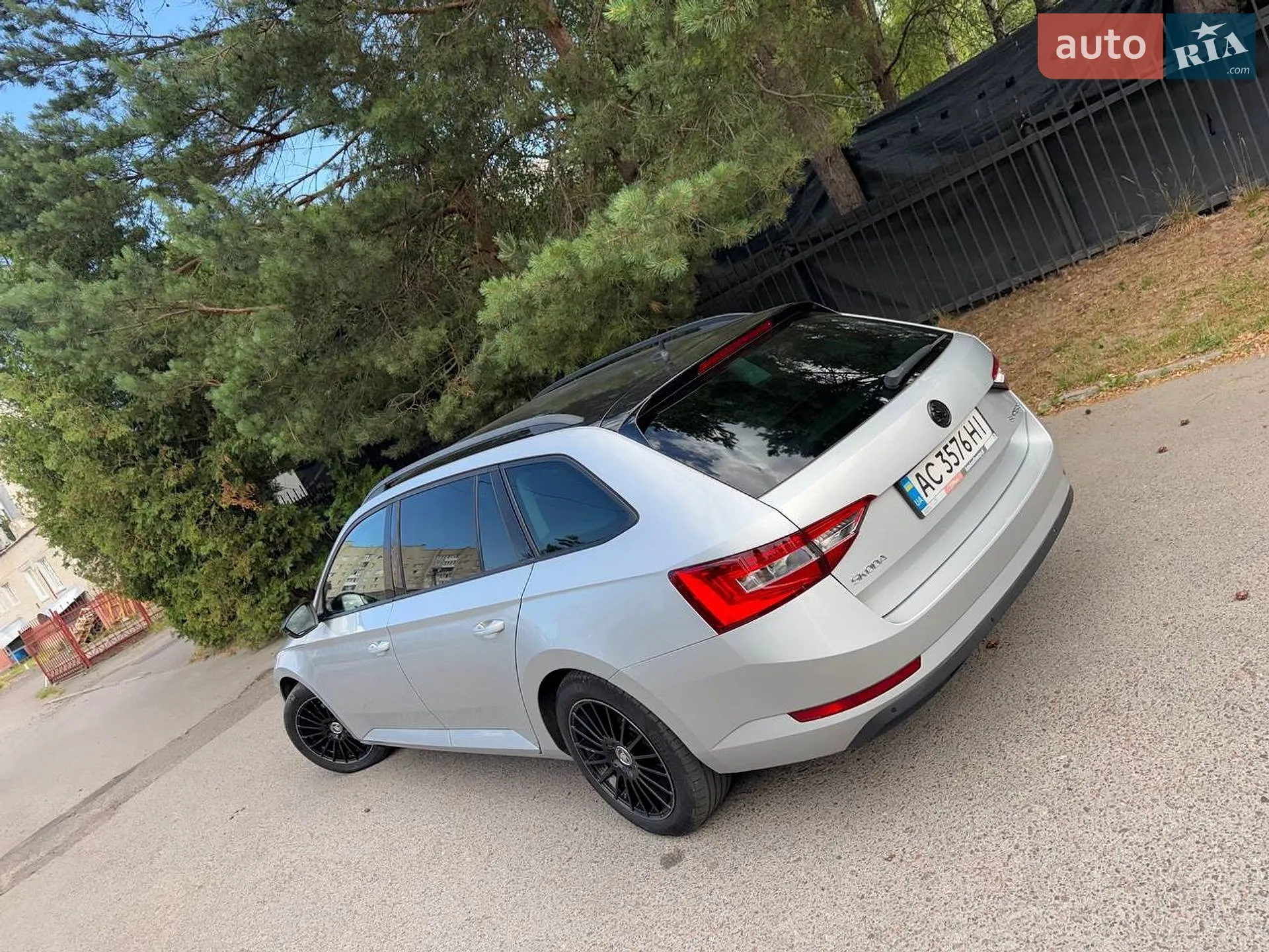 2016 Skoda Superb - мініатюра 10