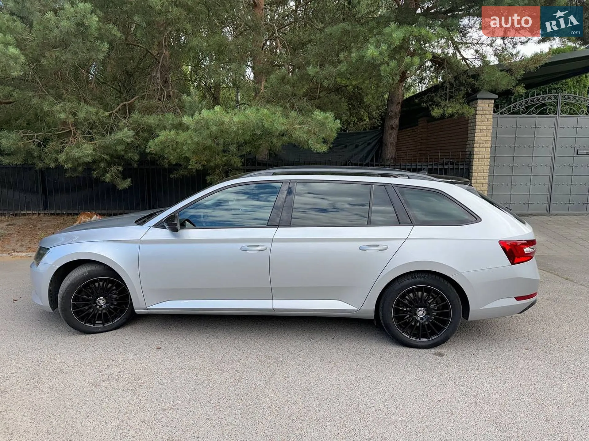 2016 Skoda Superb - мініатюра 8