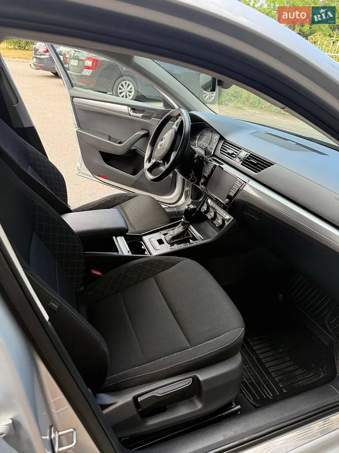 2016 Skoda Superb - мініатюра 23