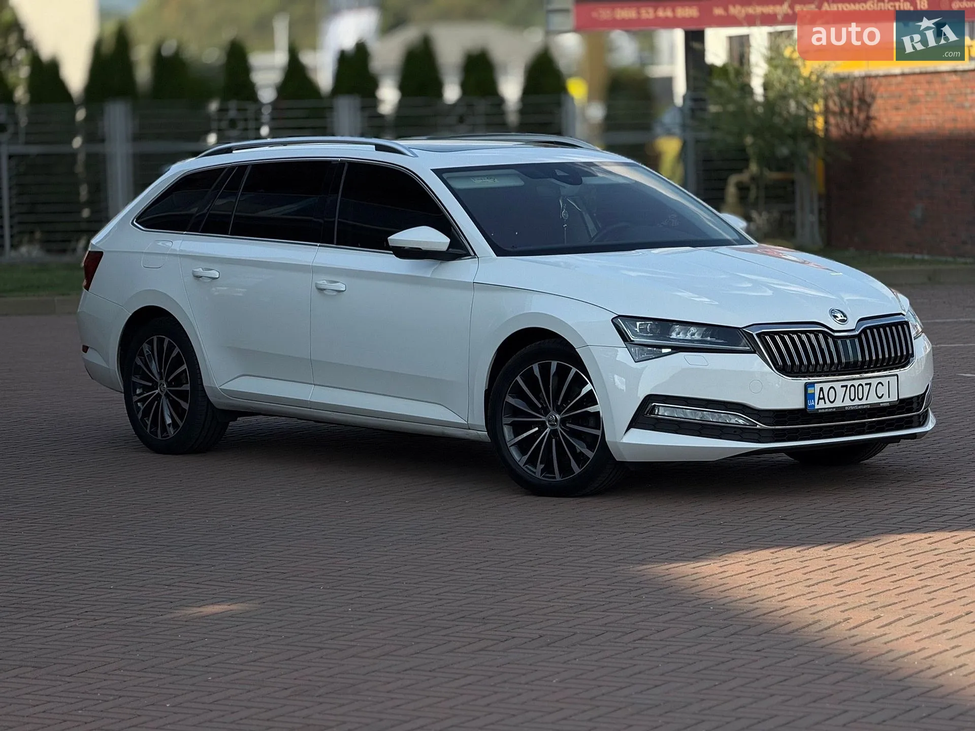 2020 Skoda Superb - мініатюра 6